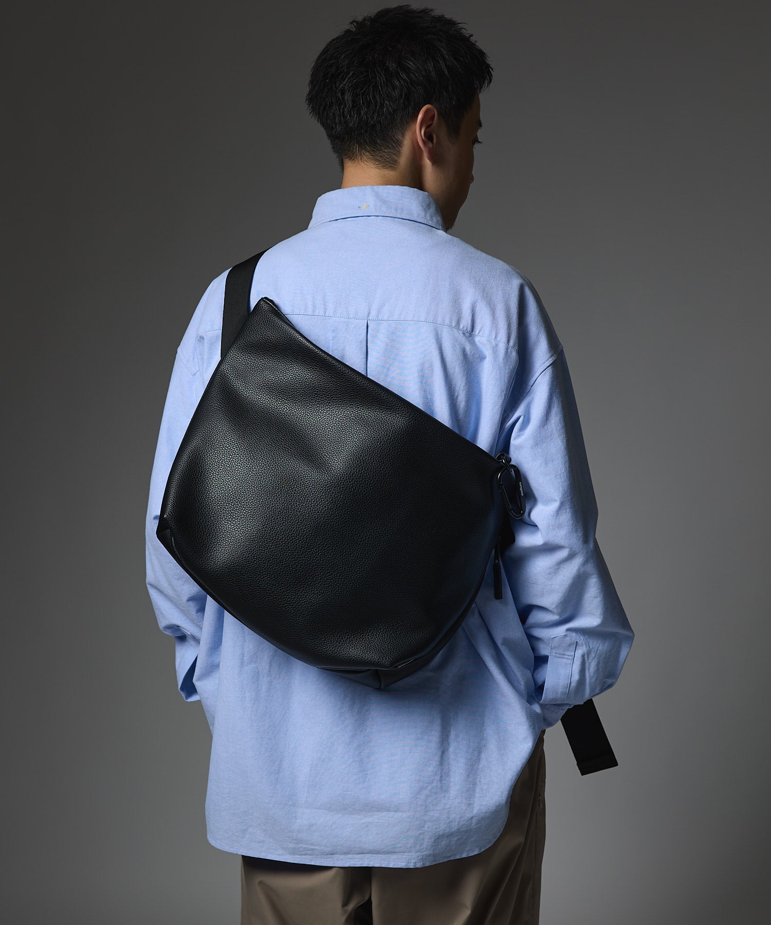 LEATHER MESSENGER BAG(M) LEATHER MESSENGER BAG(M)