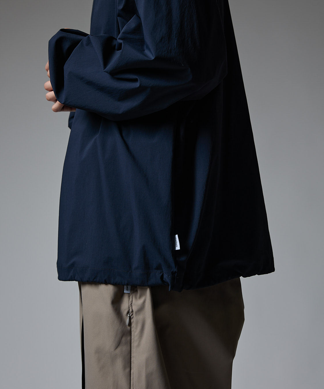 NYLON CREW 長袖上衣