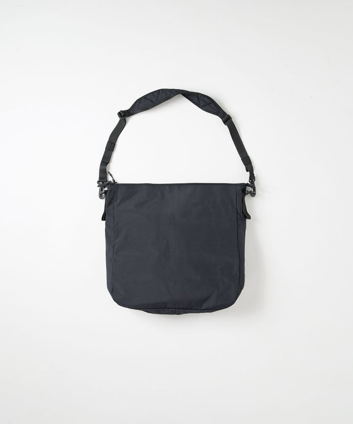 POSTMAN TECH SHOULDER