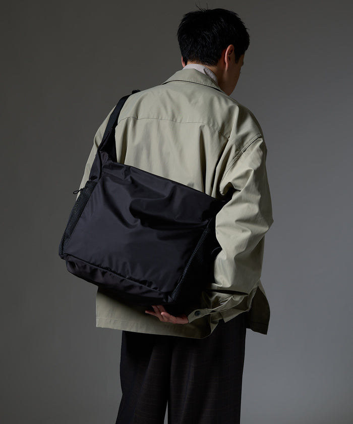 DAILY NYLON SHOULDER