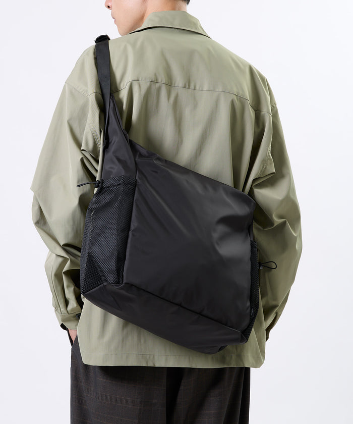 DAILY NYLON SHOULDER