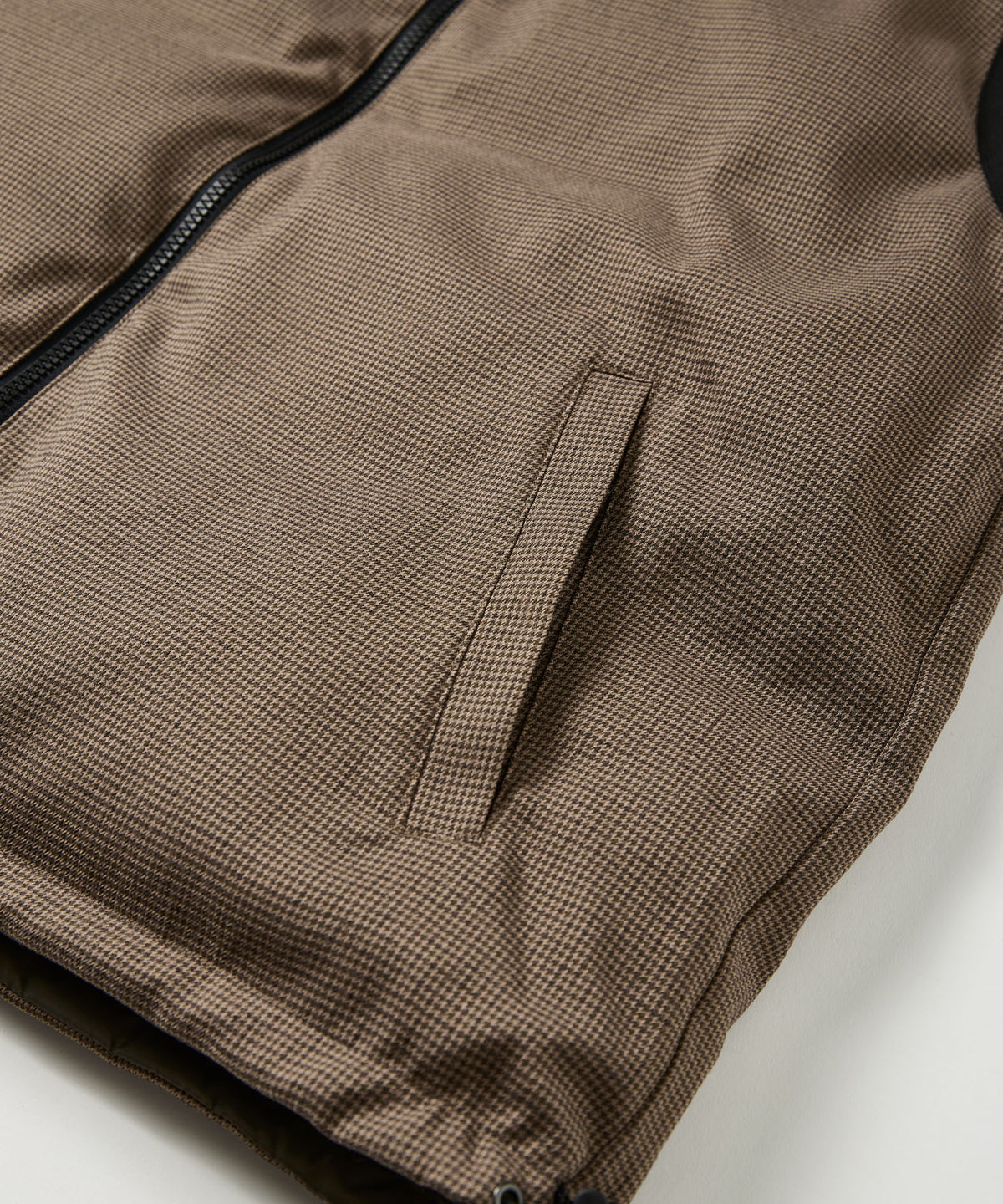 REVERSIBLE PUFFER VEST