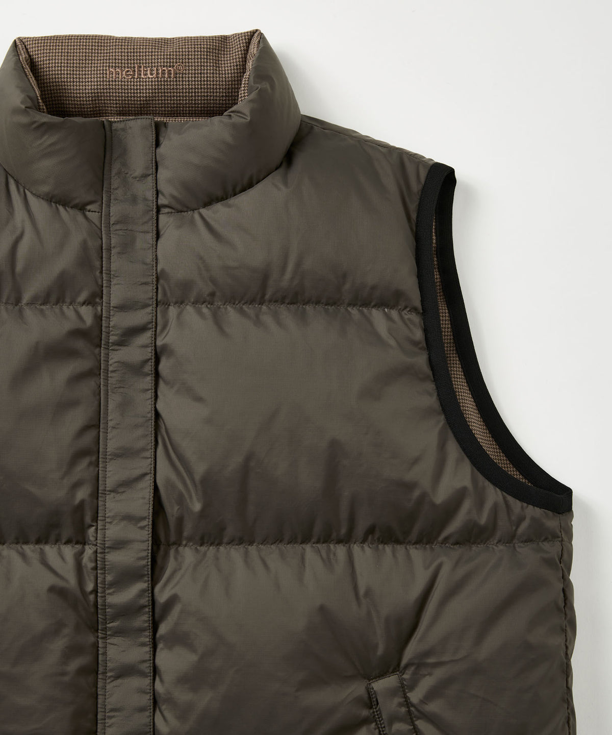 REVERSIBLE PUFFER VEST
