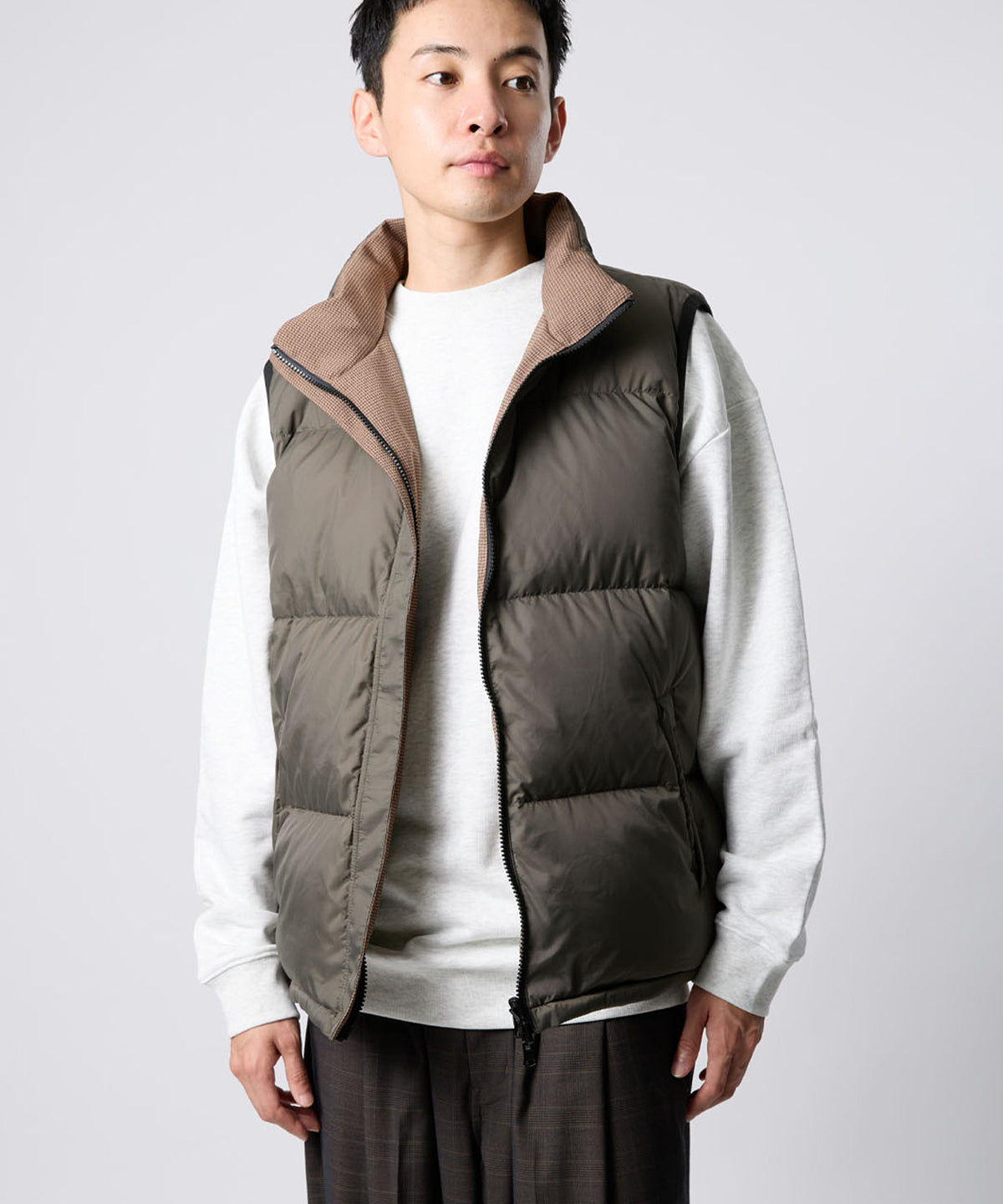 REVERSIBLE PUFFER VEST