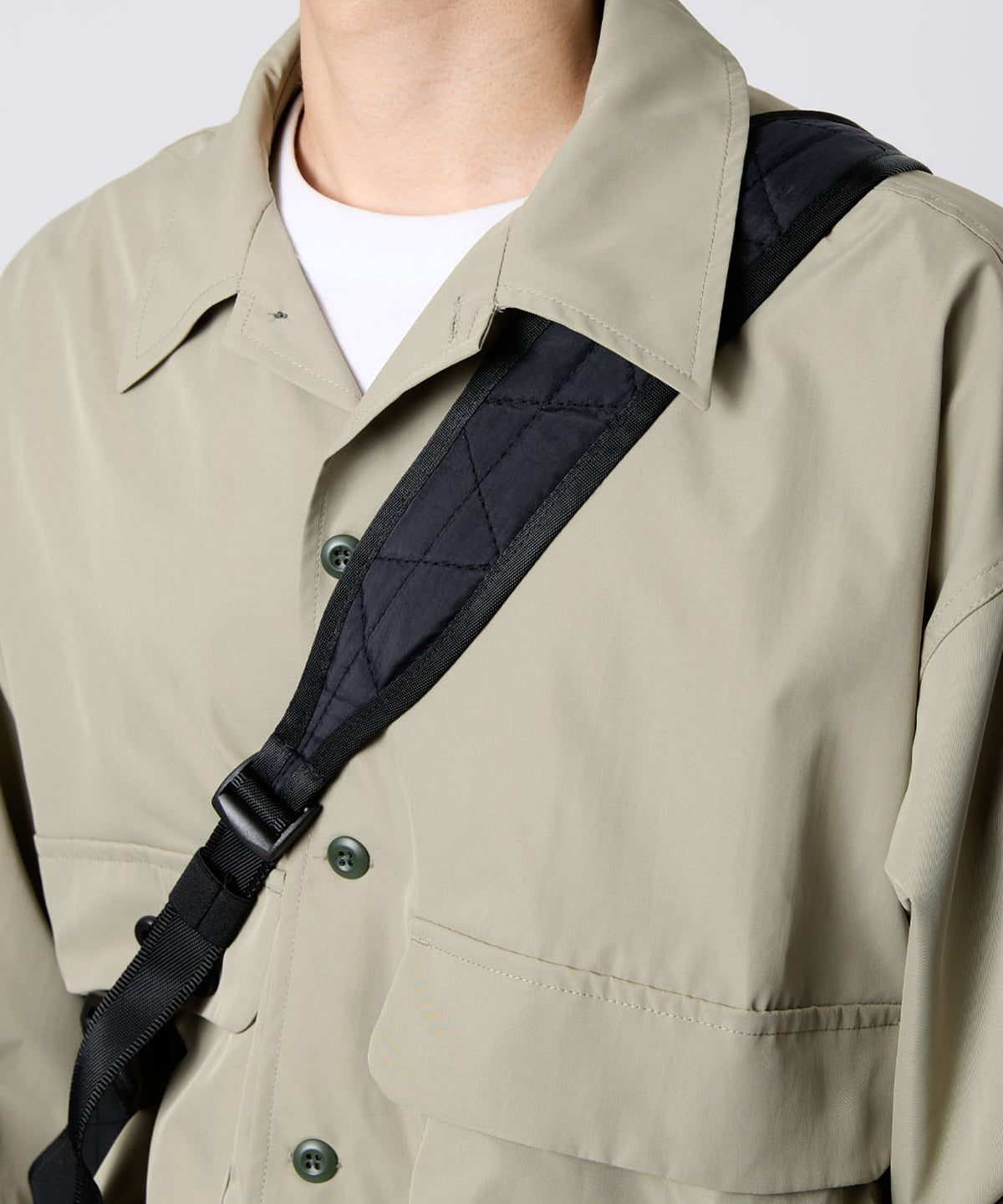 POSTMAN TECH SHOULDER