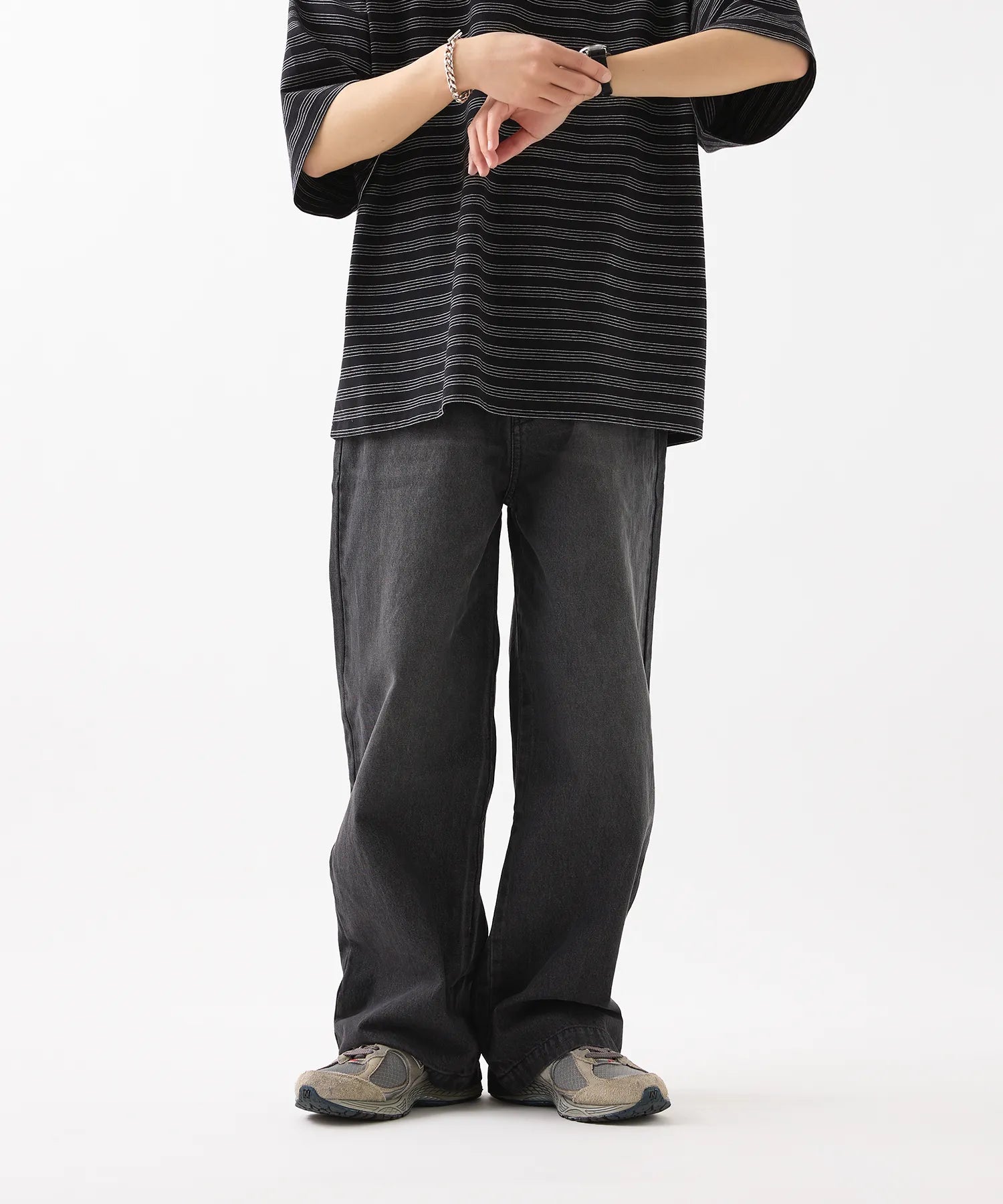 LOOSE FIT DENIM
