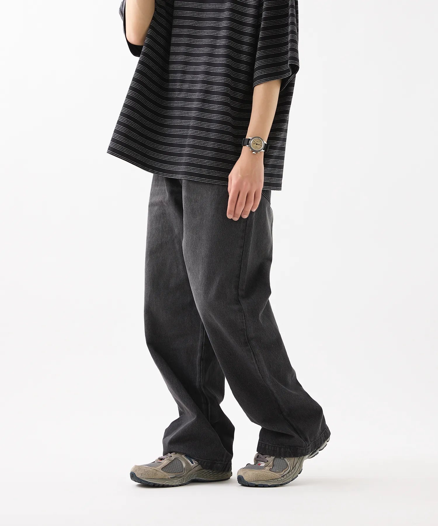 LOOSE FIT DENIM
