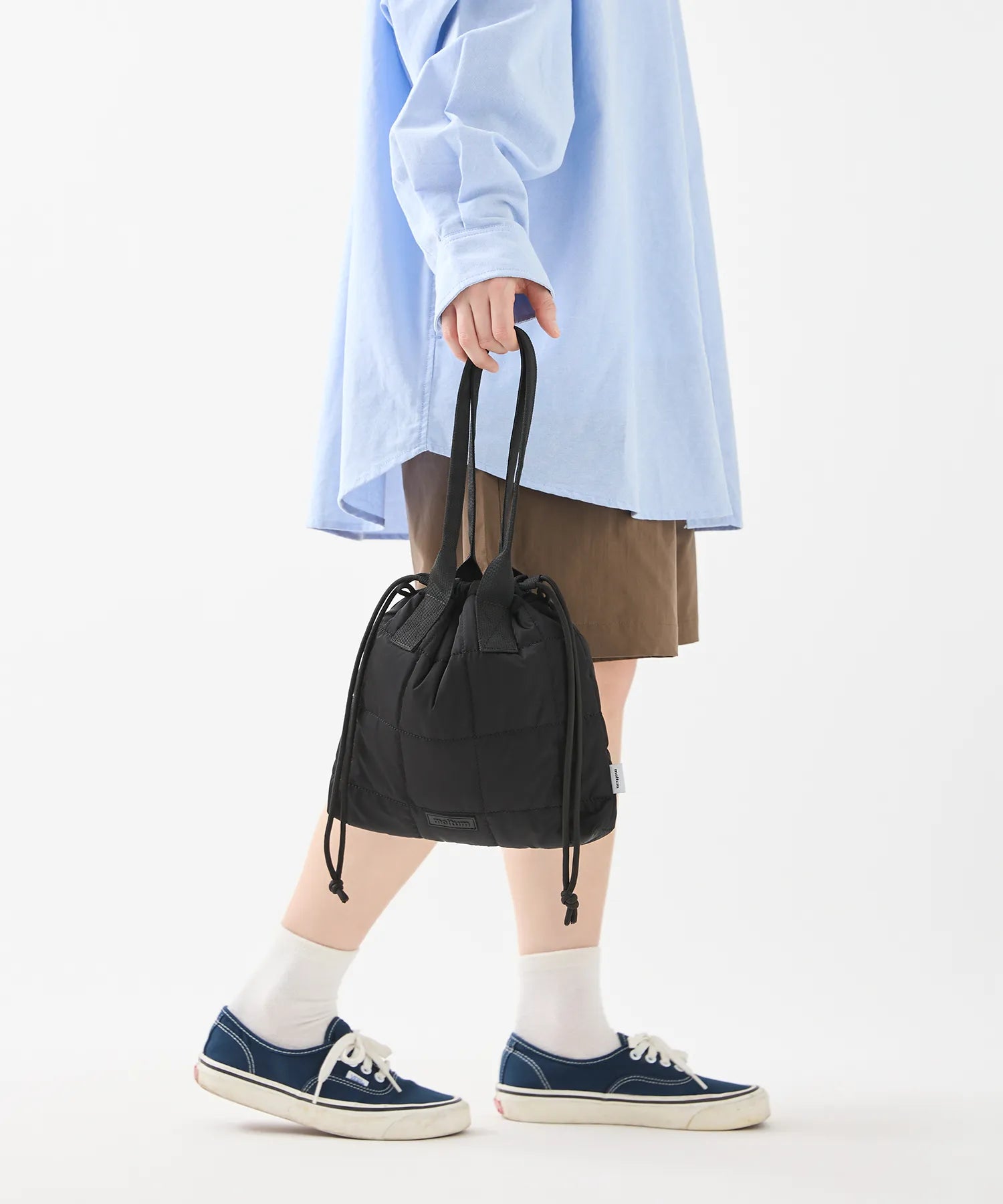 QUILT SHOULDER POUCH [BLACK]