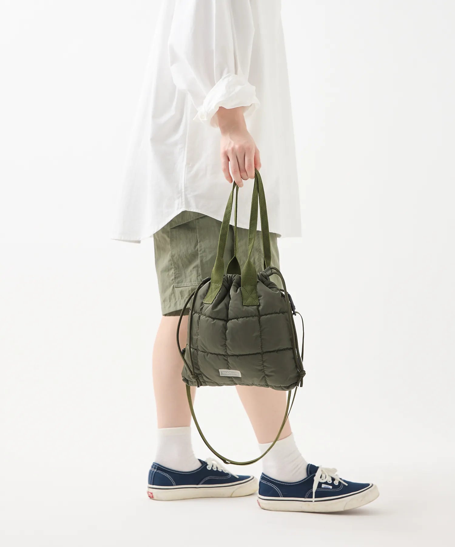 QUILT SHOULDER POUCH [BLACK]