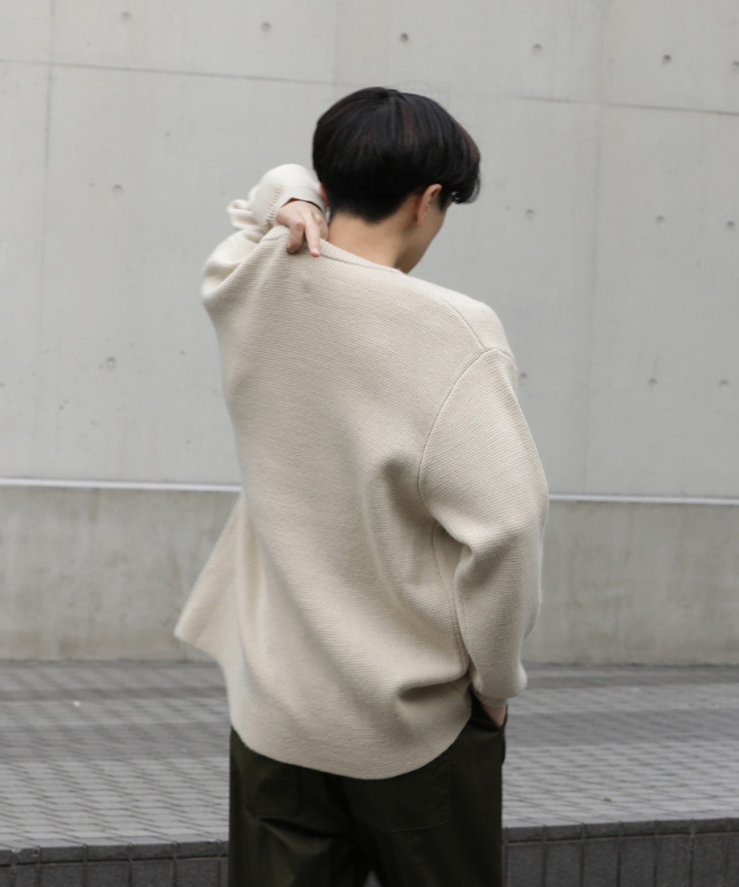 meltum メルタム OVERSIZED SWEATER