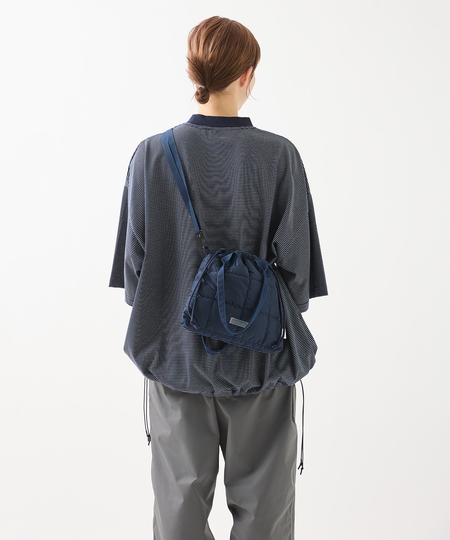 QUILT SHOULDER POUCH [BLACK]