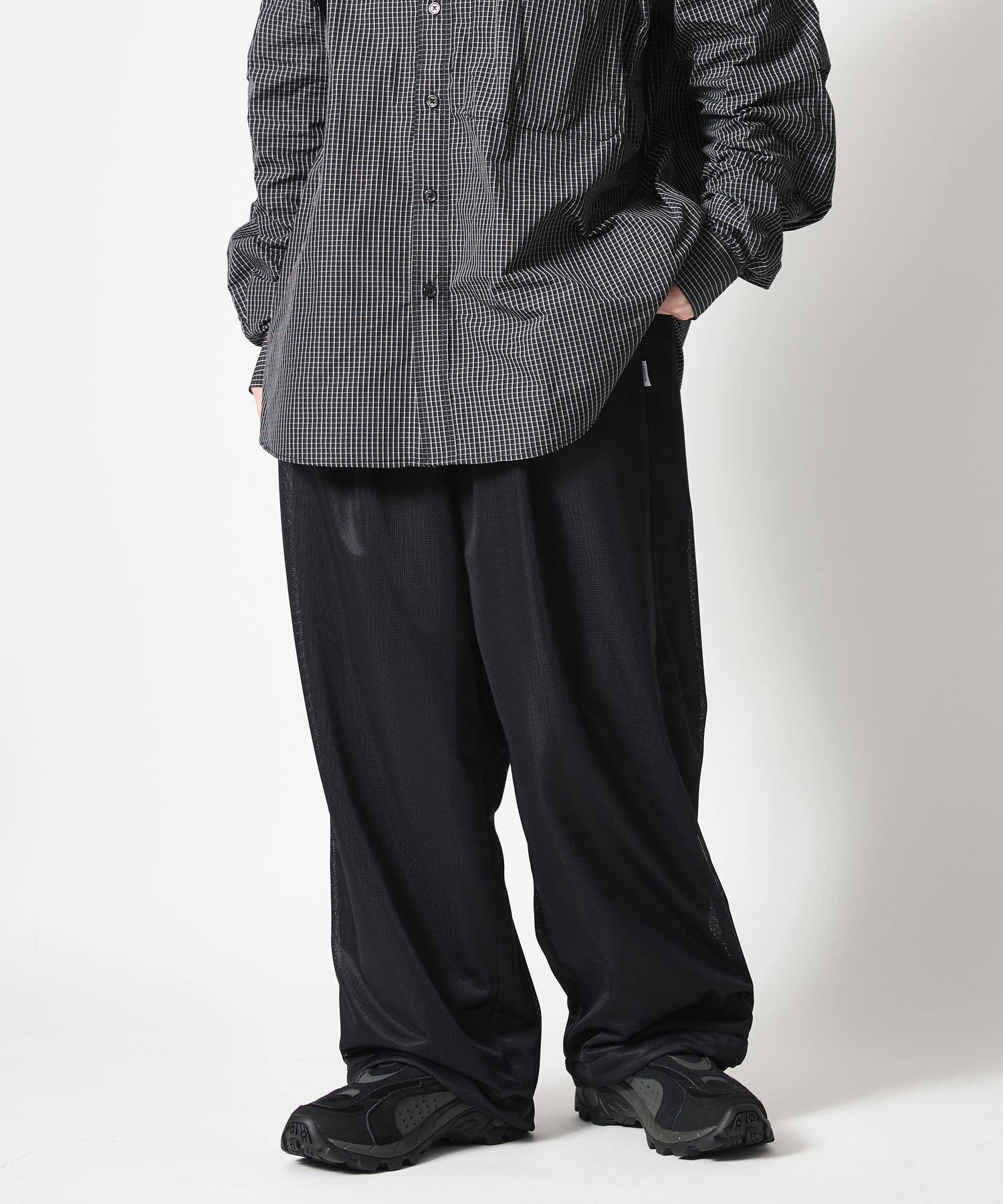 【2026.2.18 WED 18:00~ INSTOCK】MESH EASY SLACKS