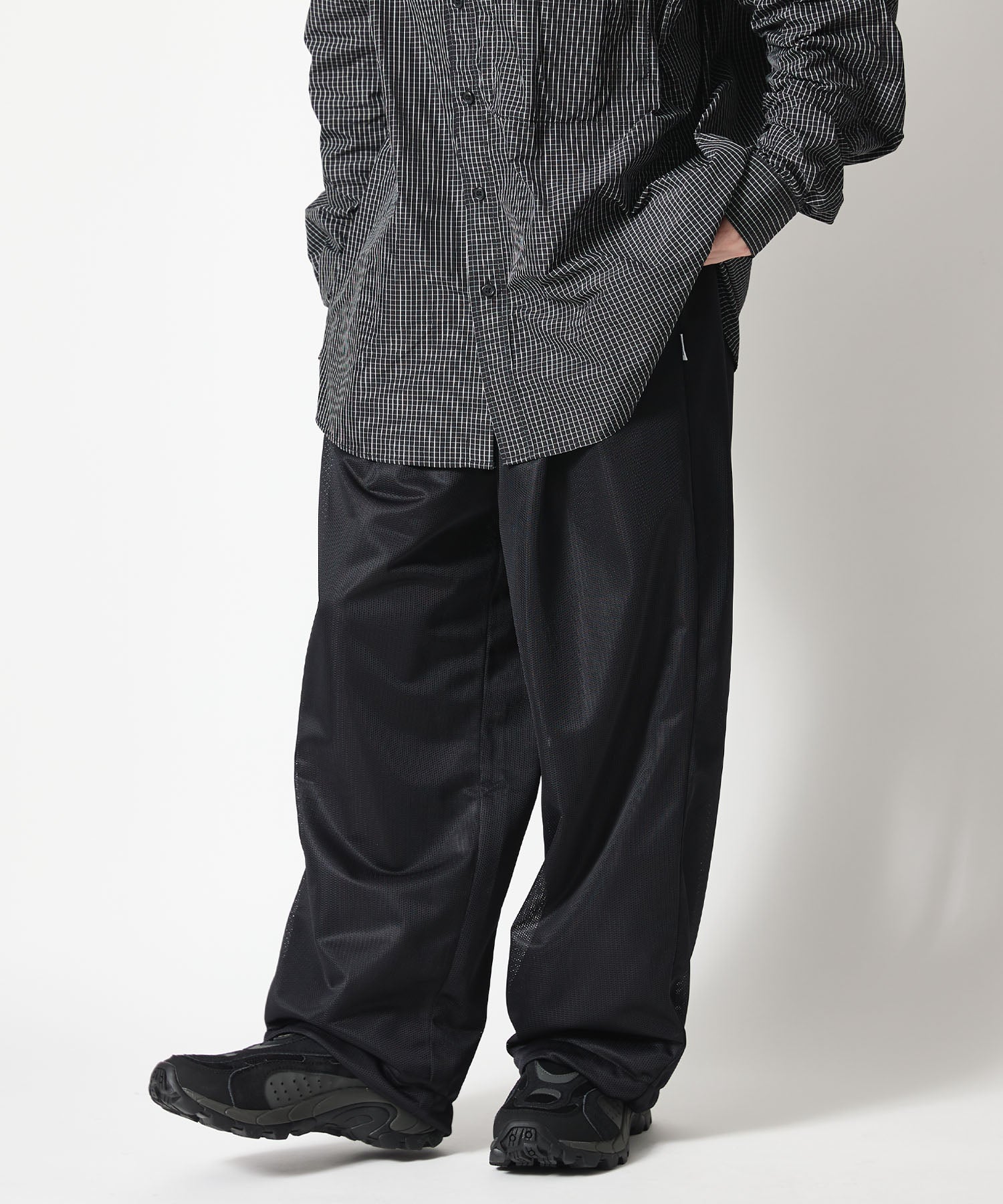 【2026.2.18 WED 18:00~ INSTOCK】MESH EASY SLACKS