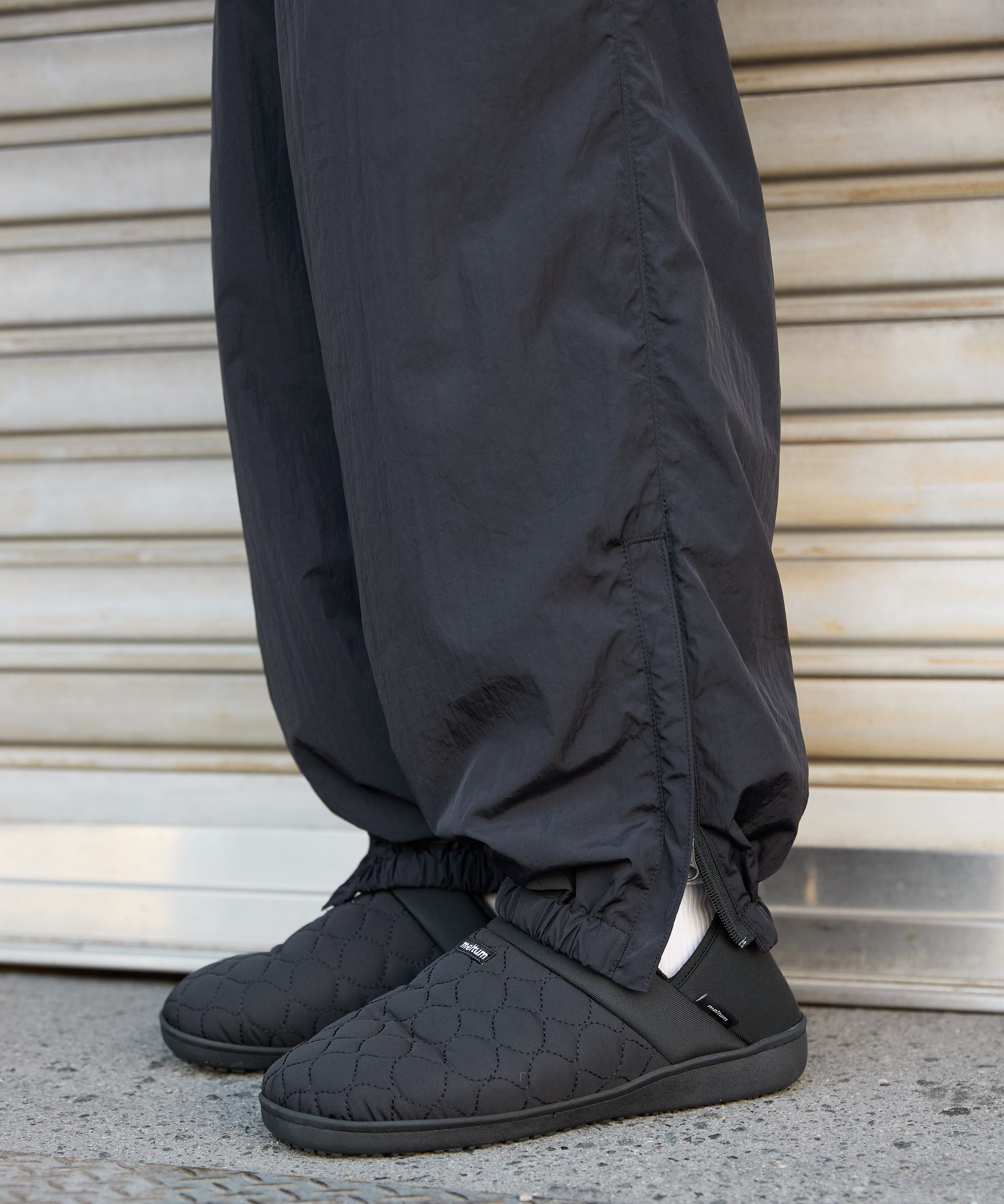 ALL-ROUND TECH PANTS【BLACK】