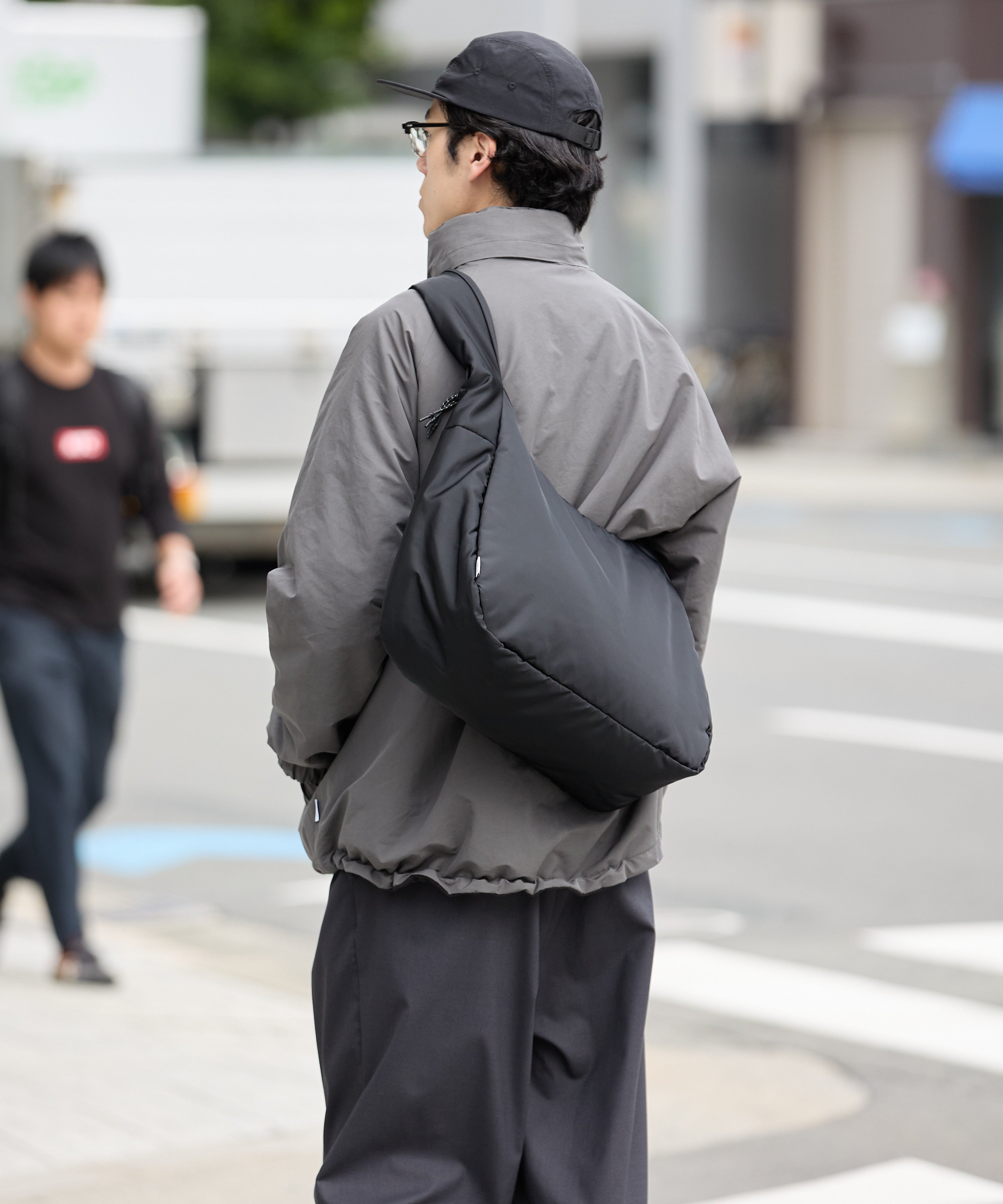 SOFT SHELL MESSENGER BAG【BLACK】