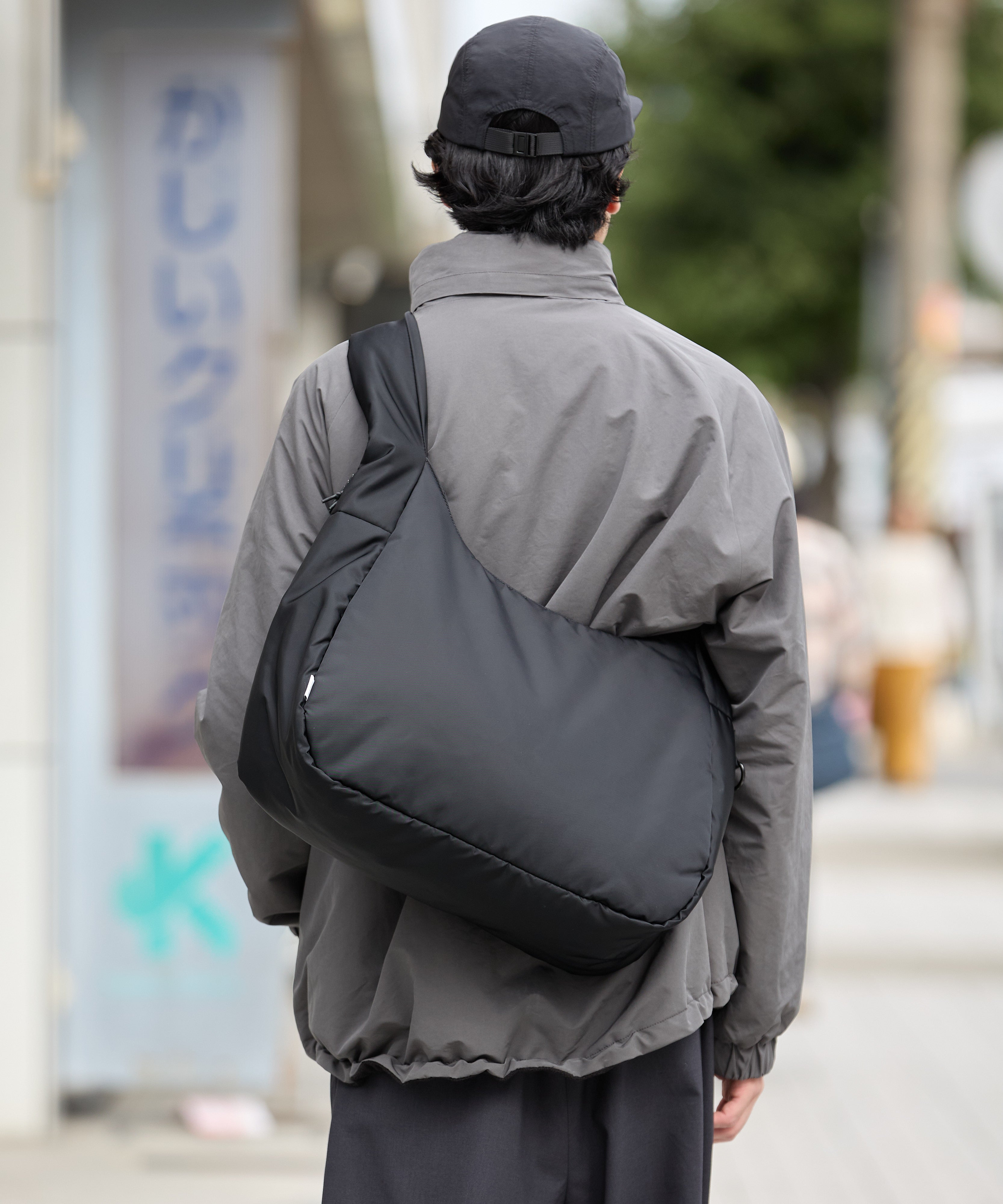 SOFT SHELL MESSENGER BAG【BLACK】