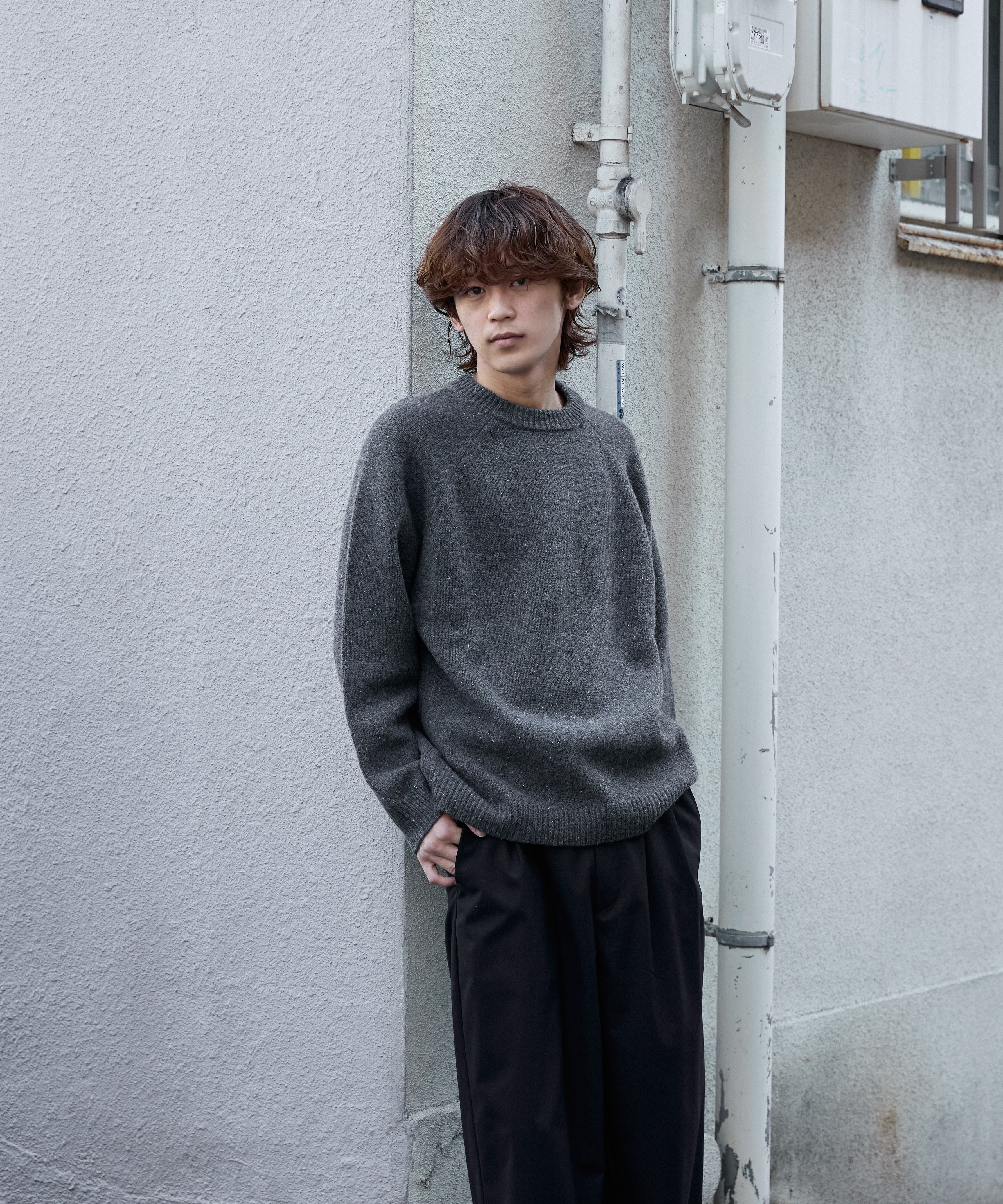 WOOL CREWNECK KNIT【CHARCOAL】