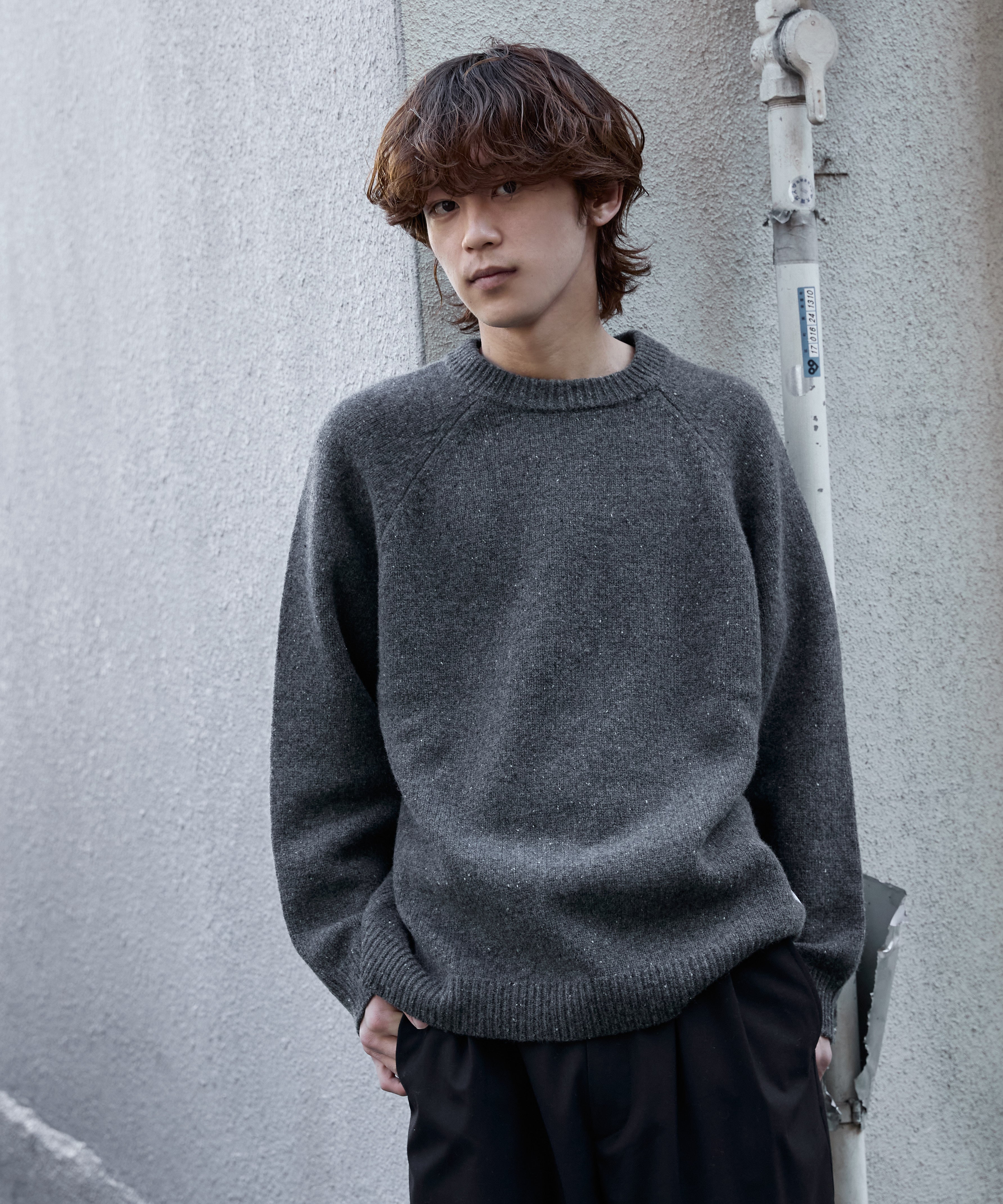 WOOL CREWNECK KNIT【CHARCOAL】