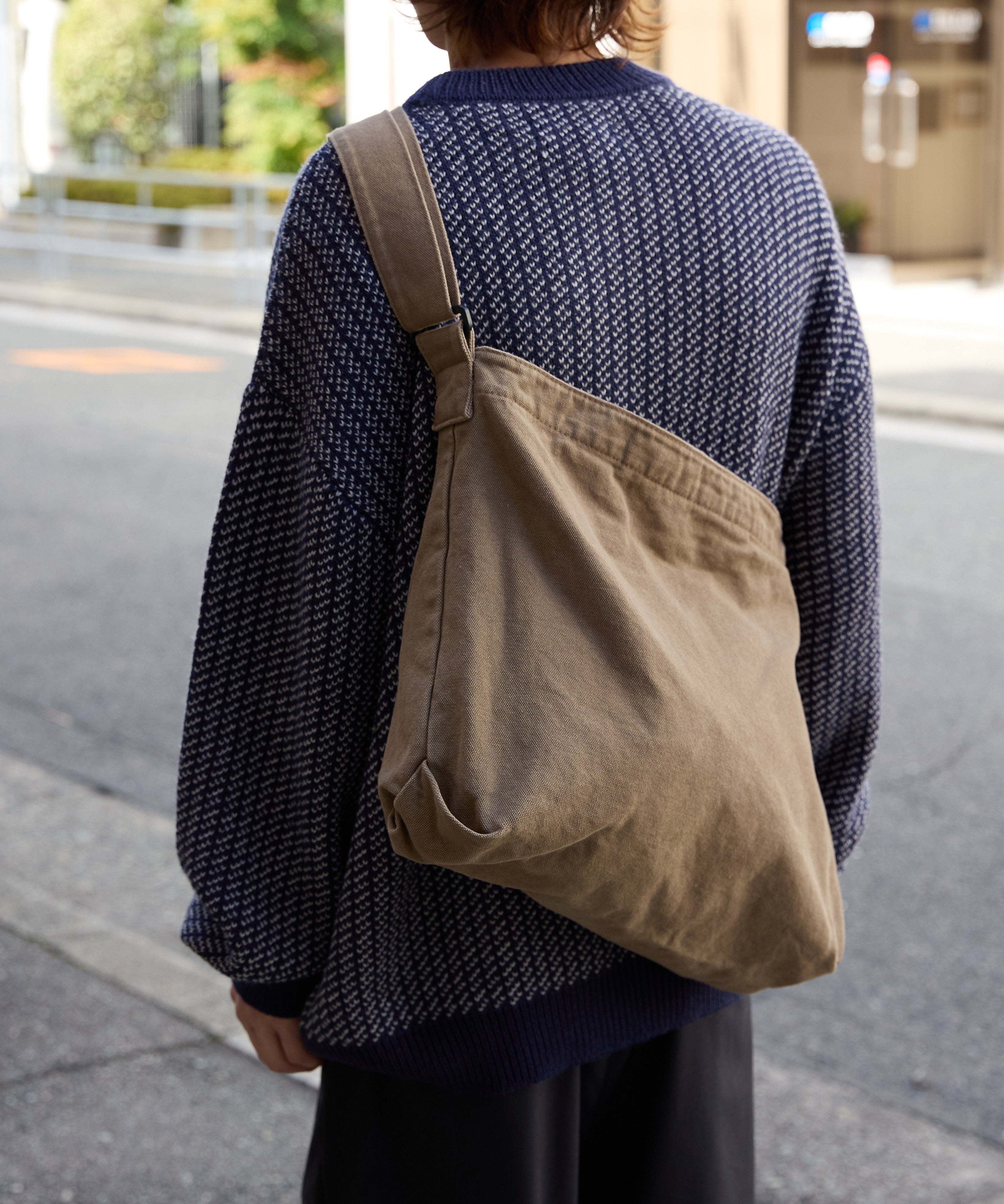 canvas shoulder bag