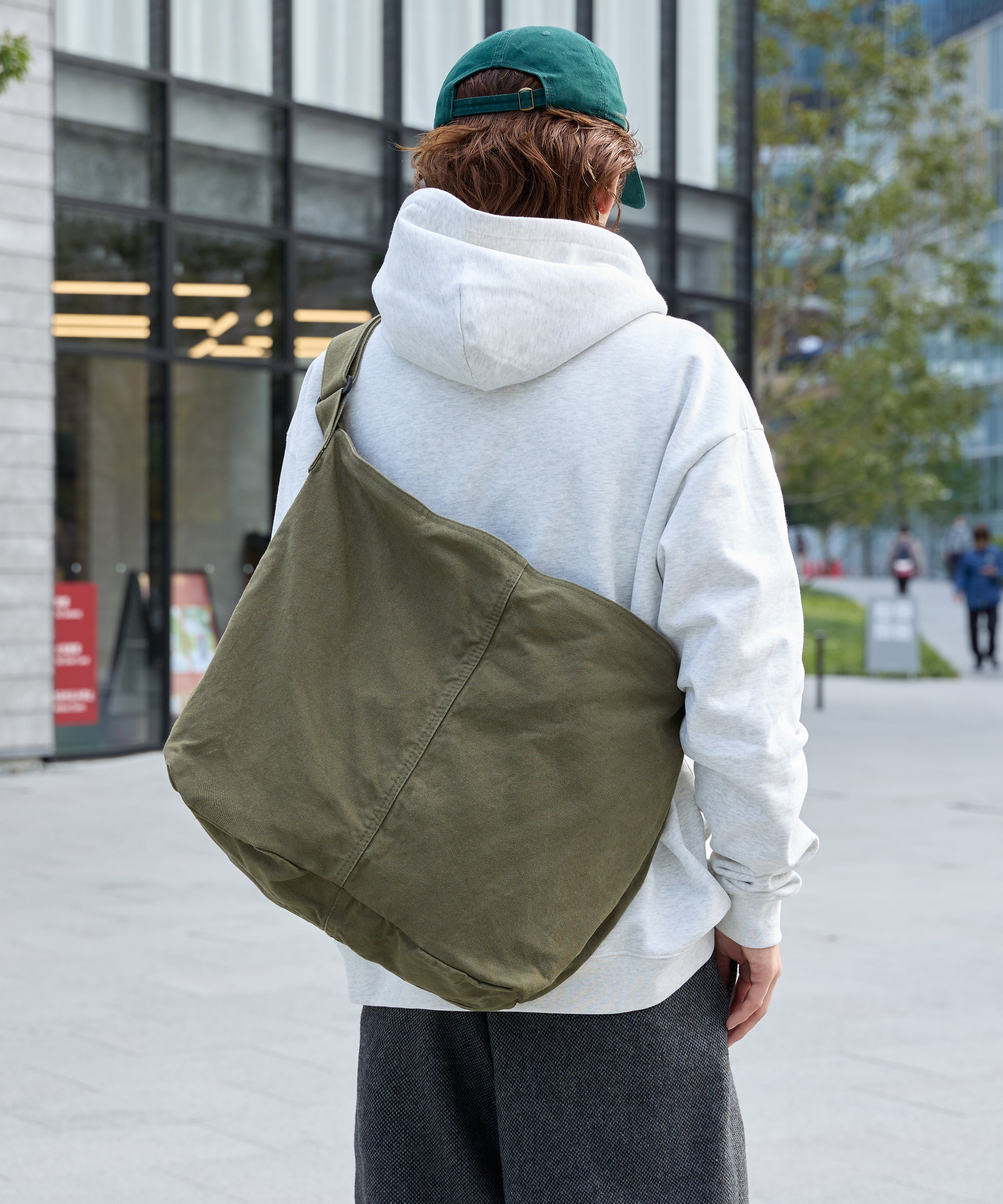 CANVAS MESSENGER BAG【KHAKI】