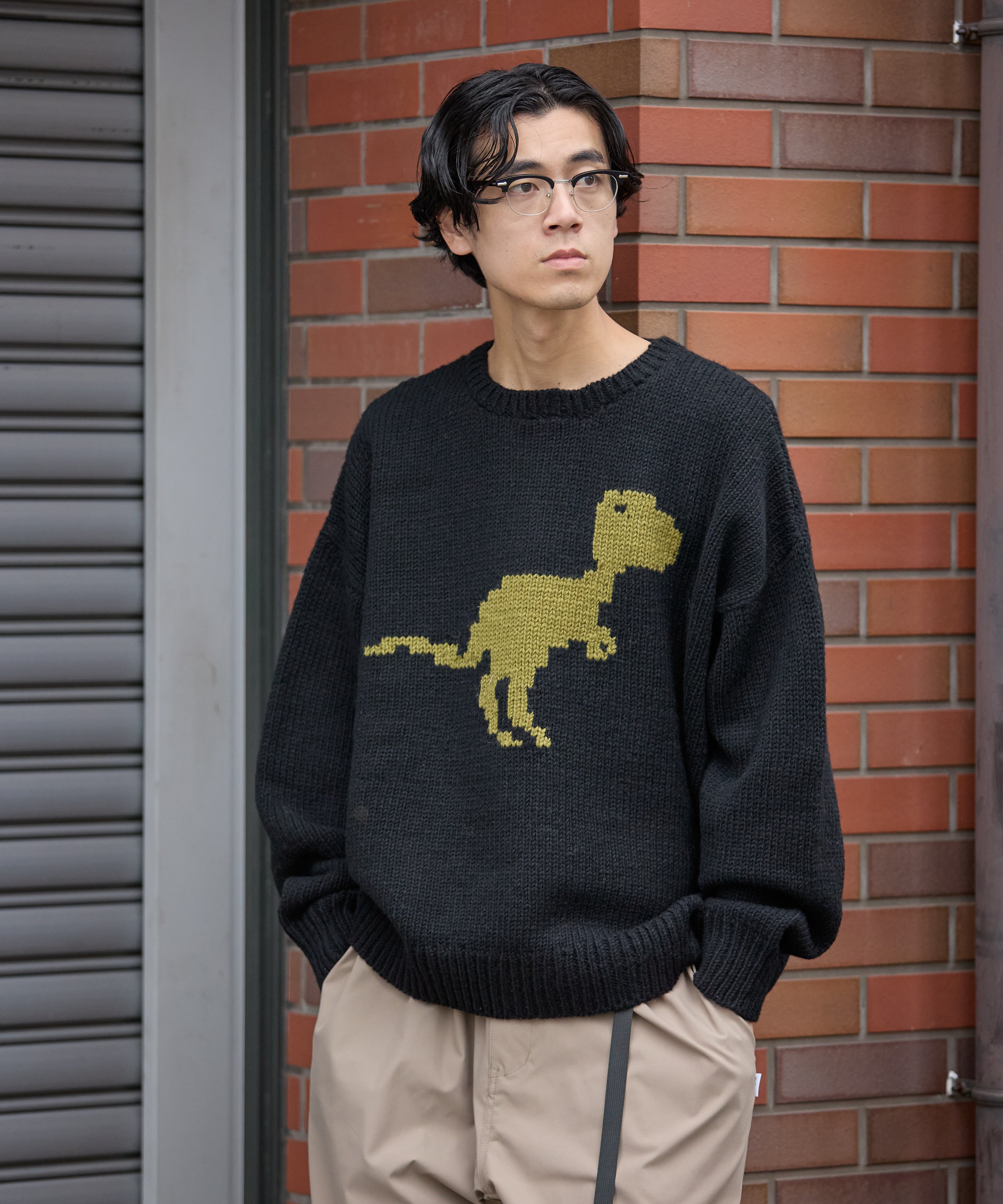 HAND KNIT (DINOSAUR) 【BLACK】