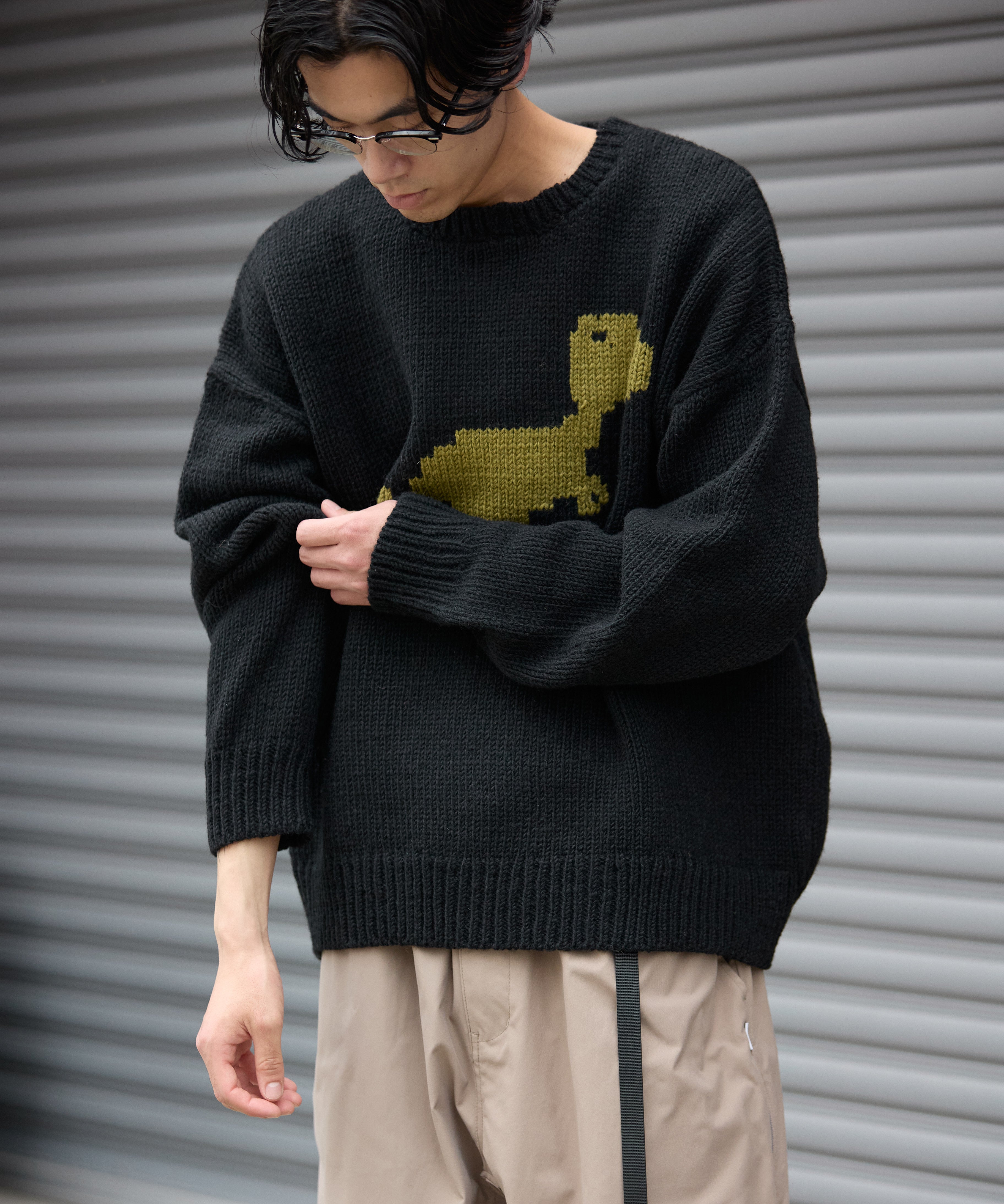 HAND KNIT (DINOSAUR) 【BLACK】