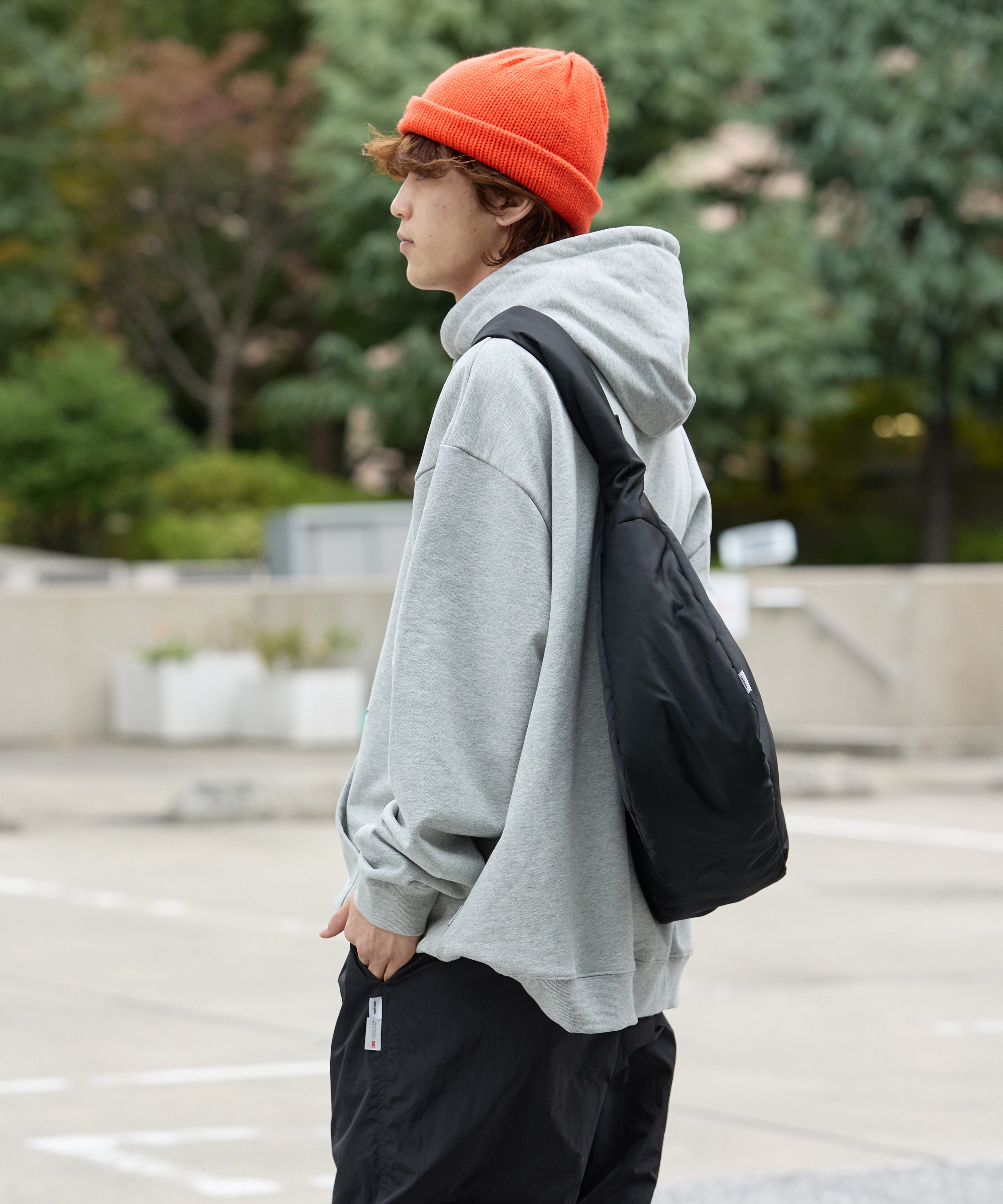 SOFT SHELL MESSENGER BAG【BLACK】