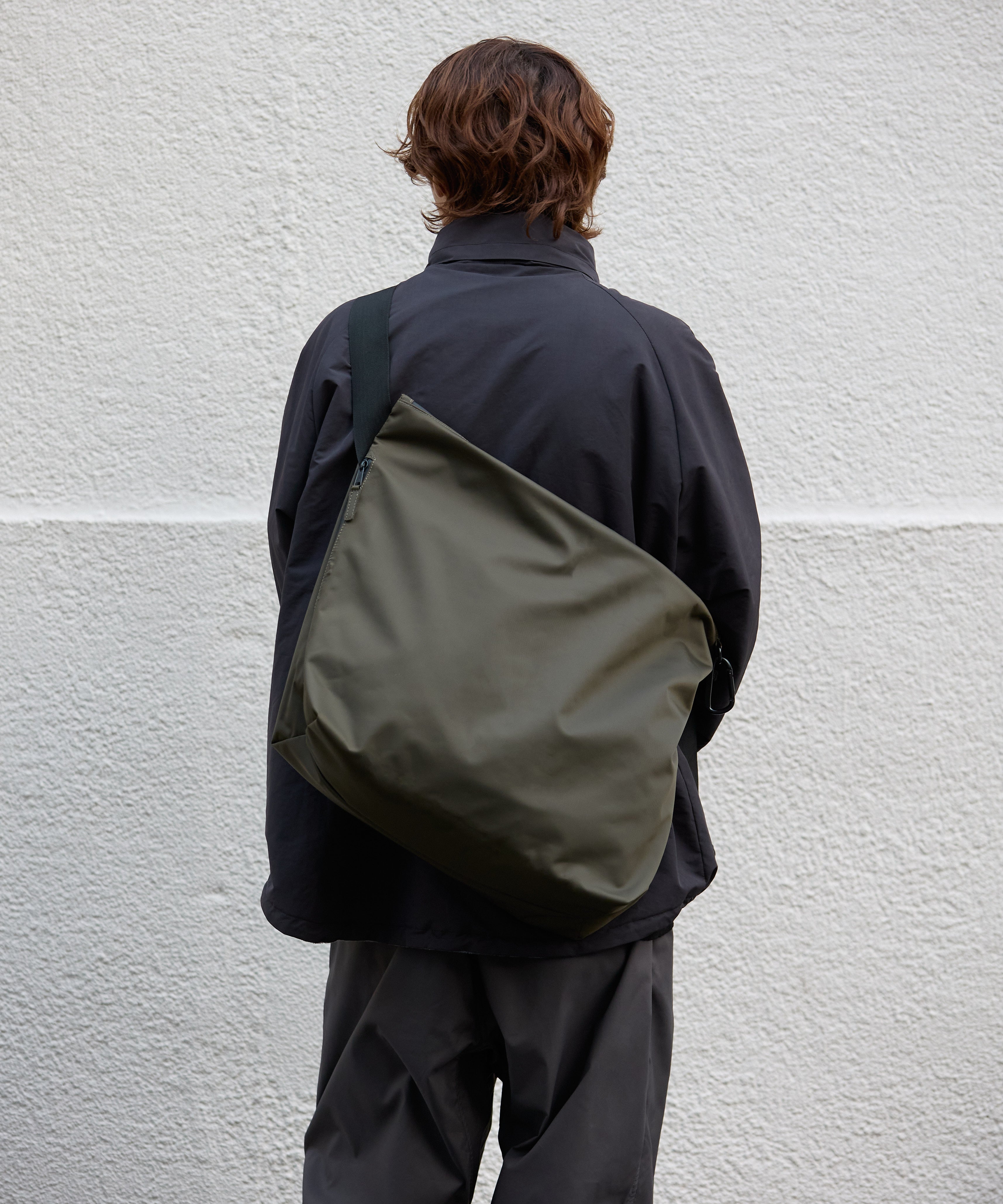 NYLON MESSENGER BAG【KHAKI GREY】