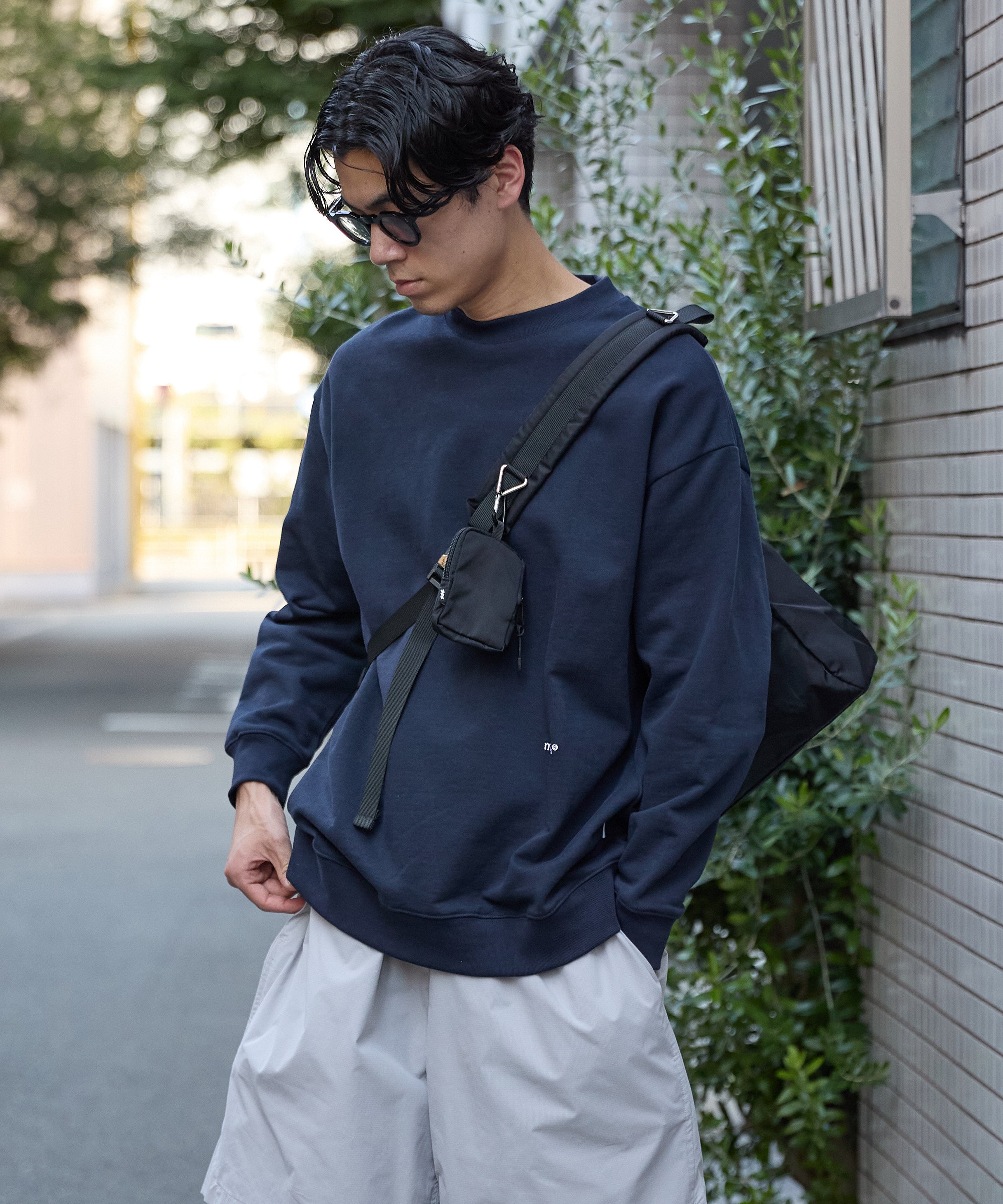 POUCH SHOULDER BAG