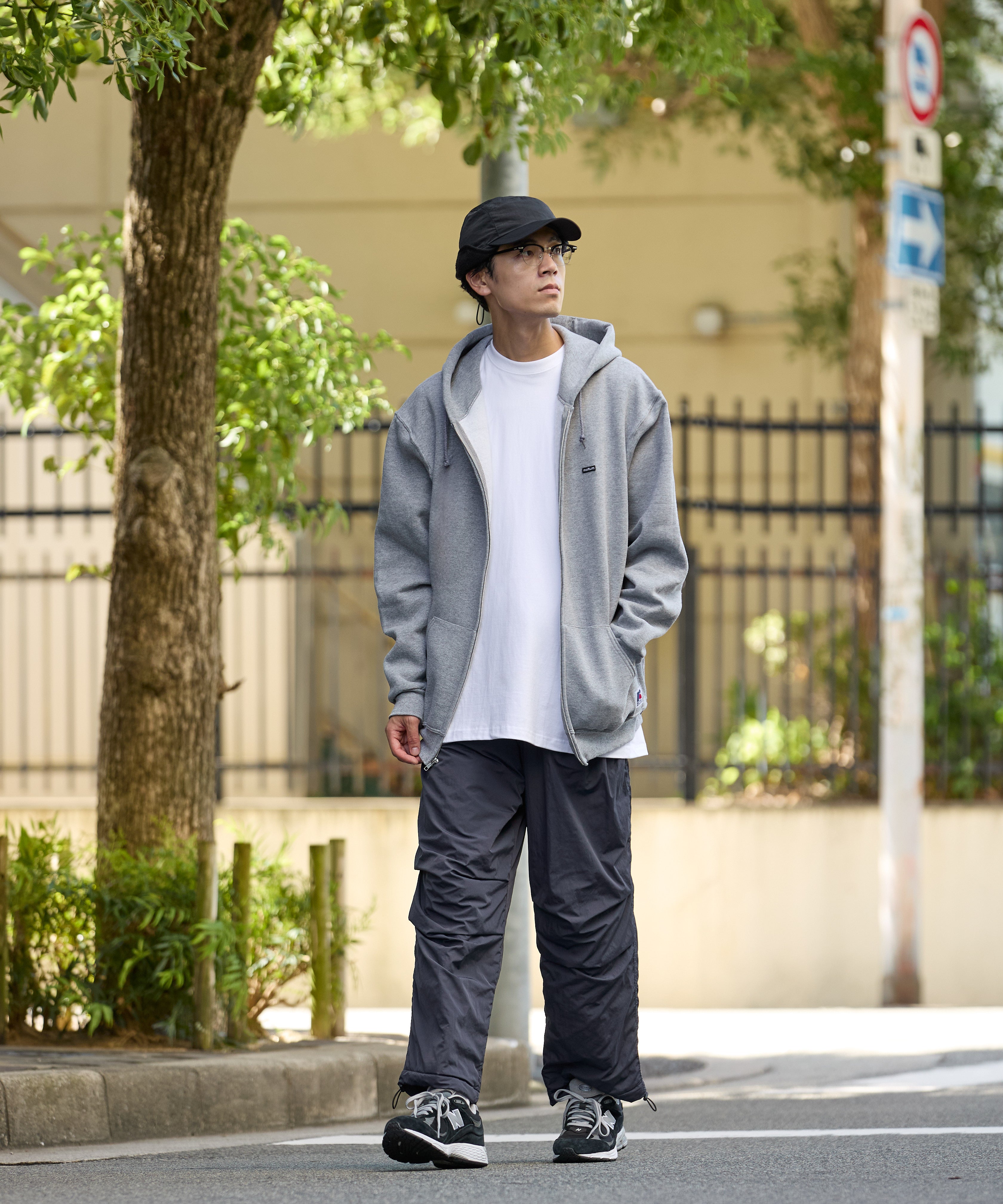 ×RUSSELL ATHLETIC STANDARD ZIP HOODIE [GREY]