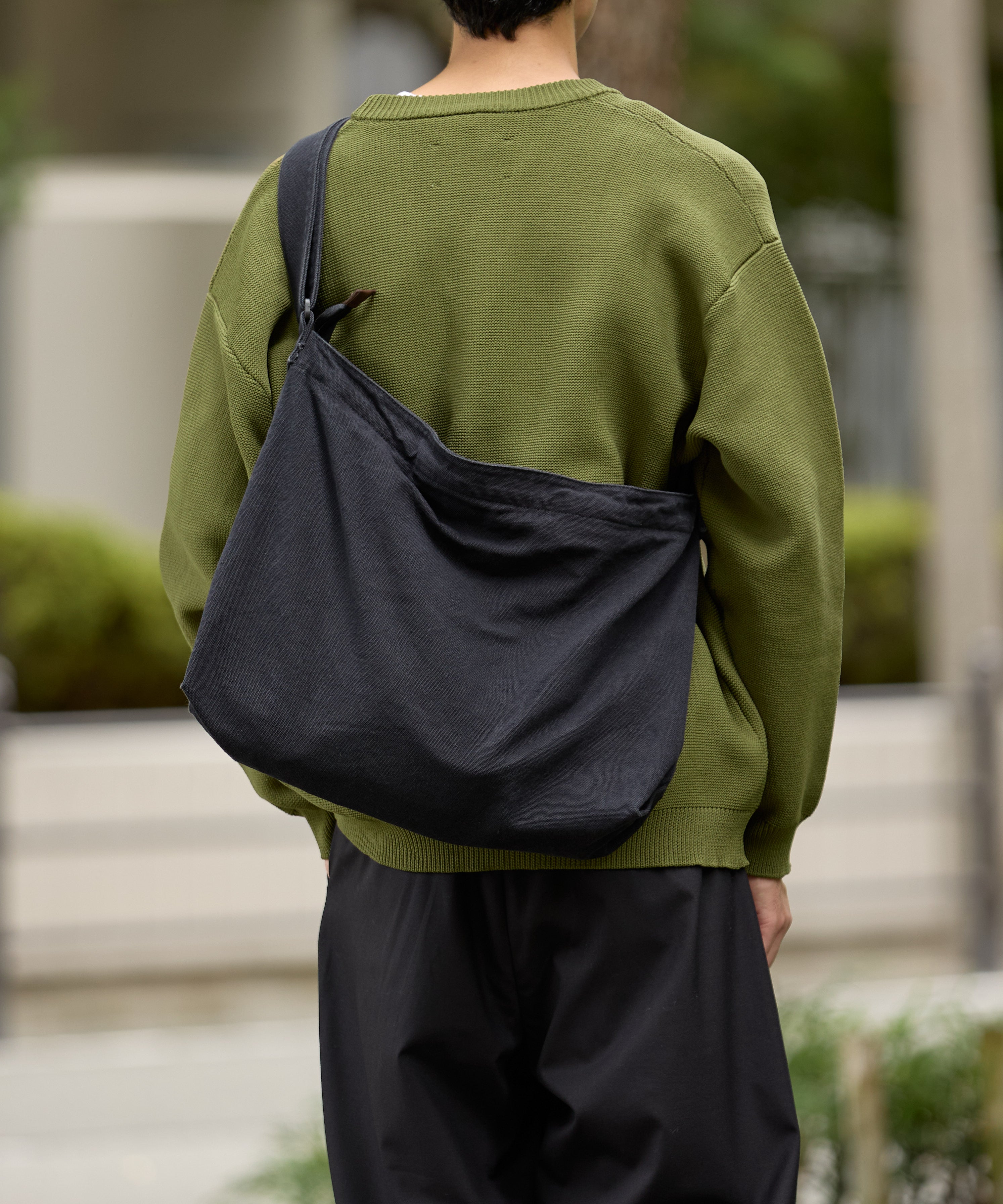 CANVAS SHOULDER BAG