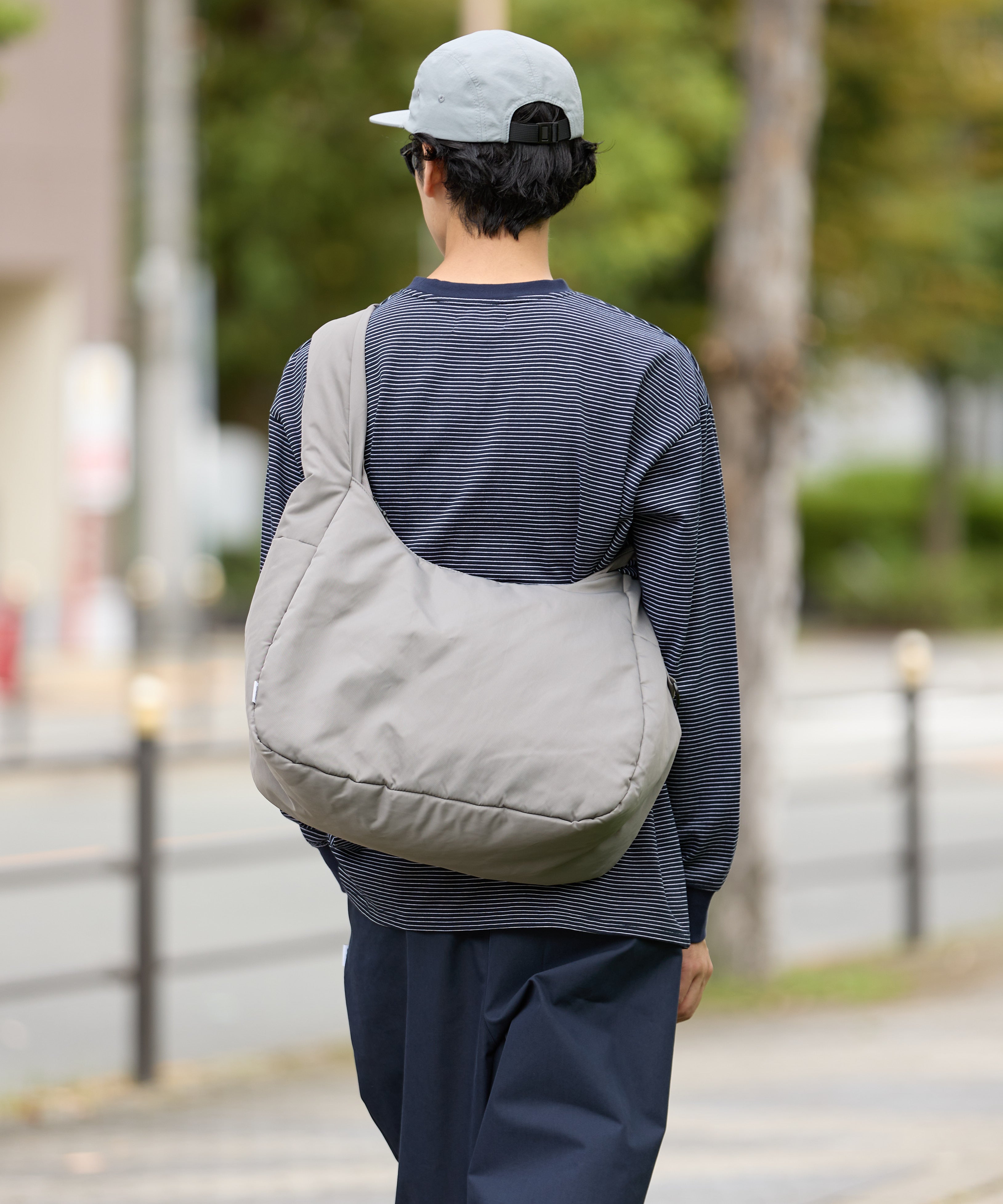 SOFT SHELL MESSENGER BAG【GREY】