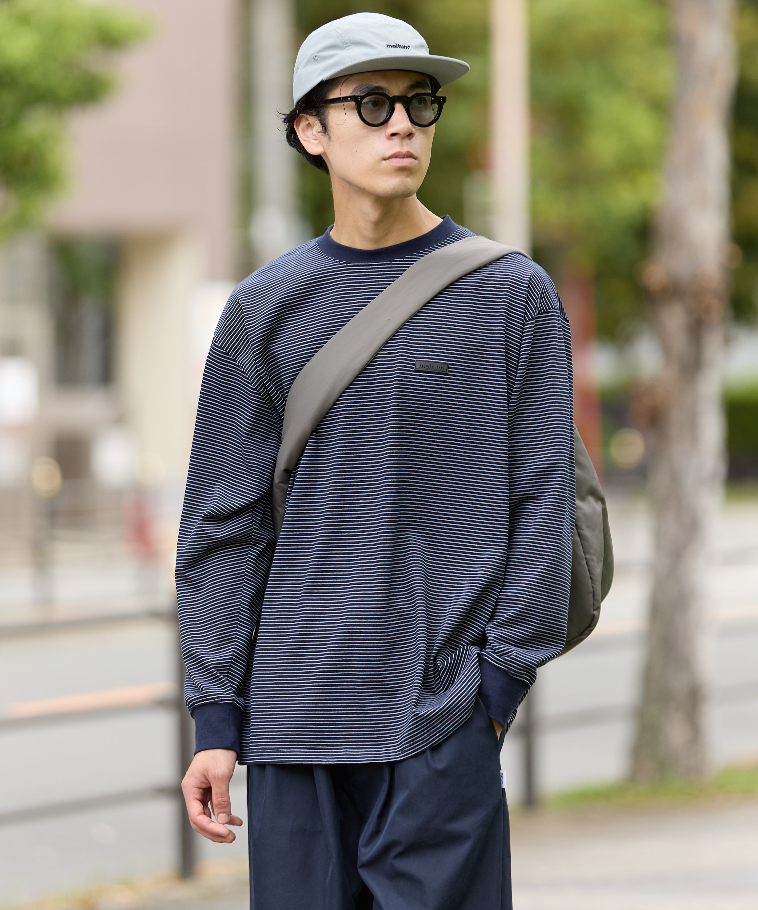 SOFT SHELL MESSENGER BAG【GREY】