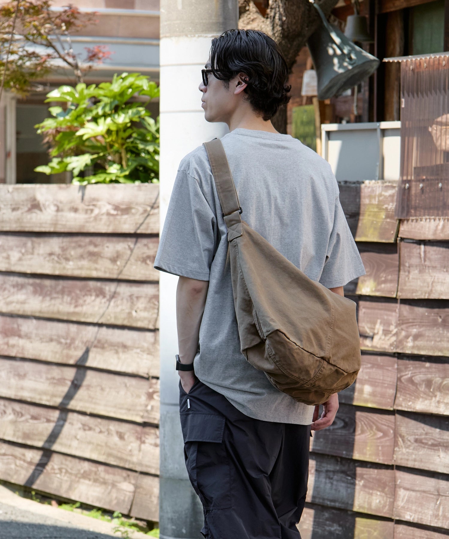 CANVAS MESSENGER BAG【K.BROWN】