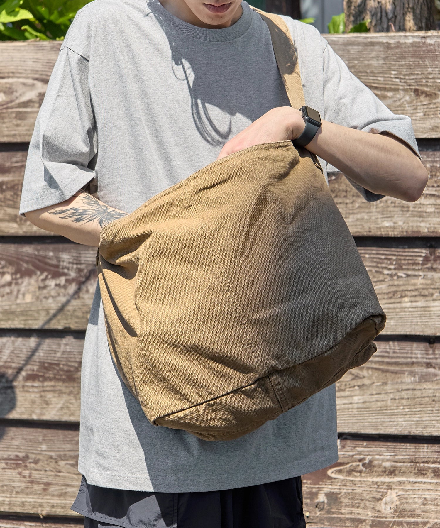 CANVAS MESSENGER BAG【K.BROWN】