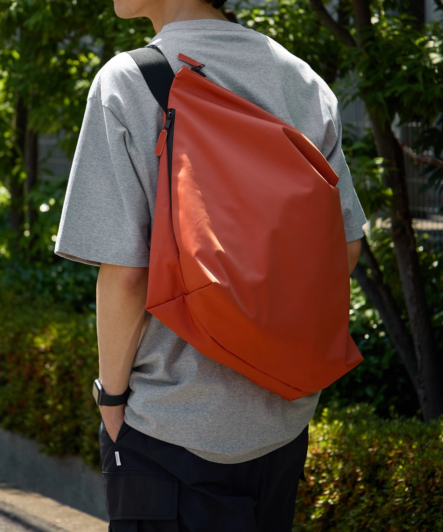 NYLON MESSENGER BAG 