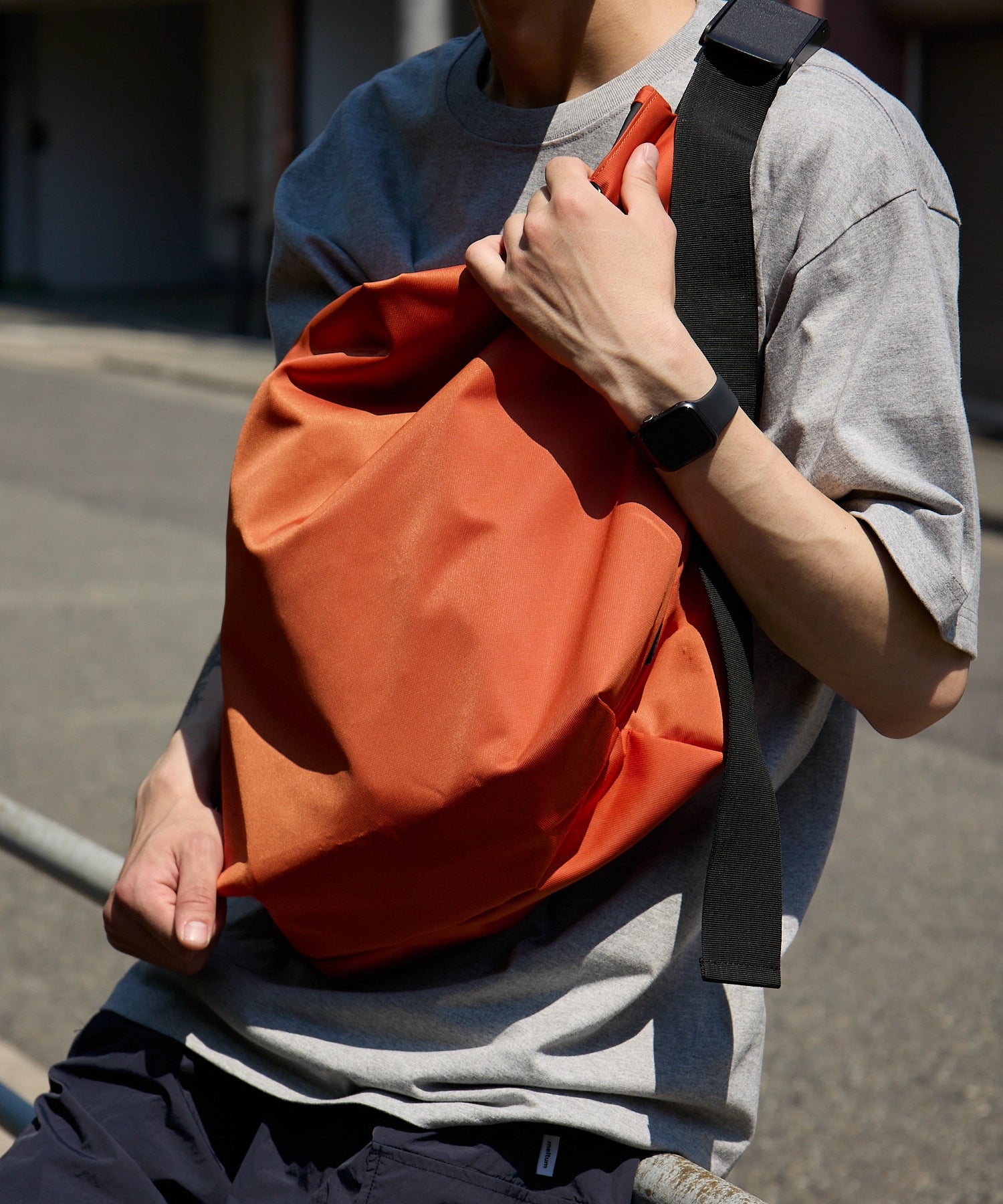 NYLON MESSENGER BAG 