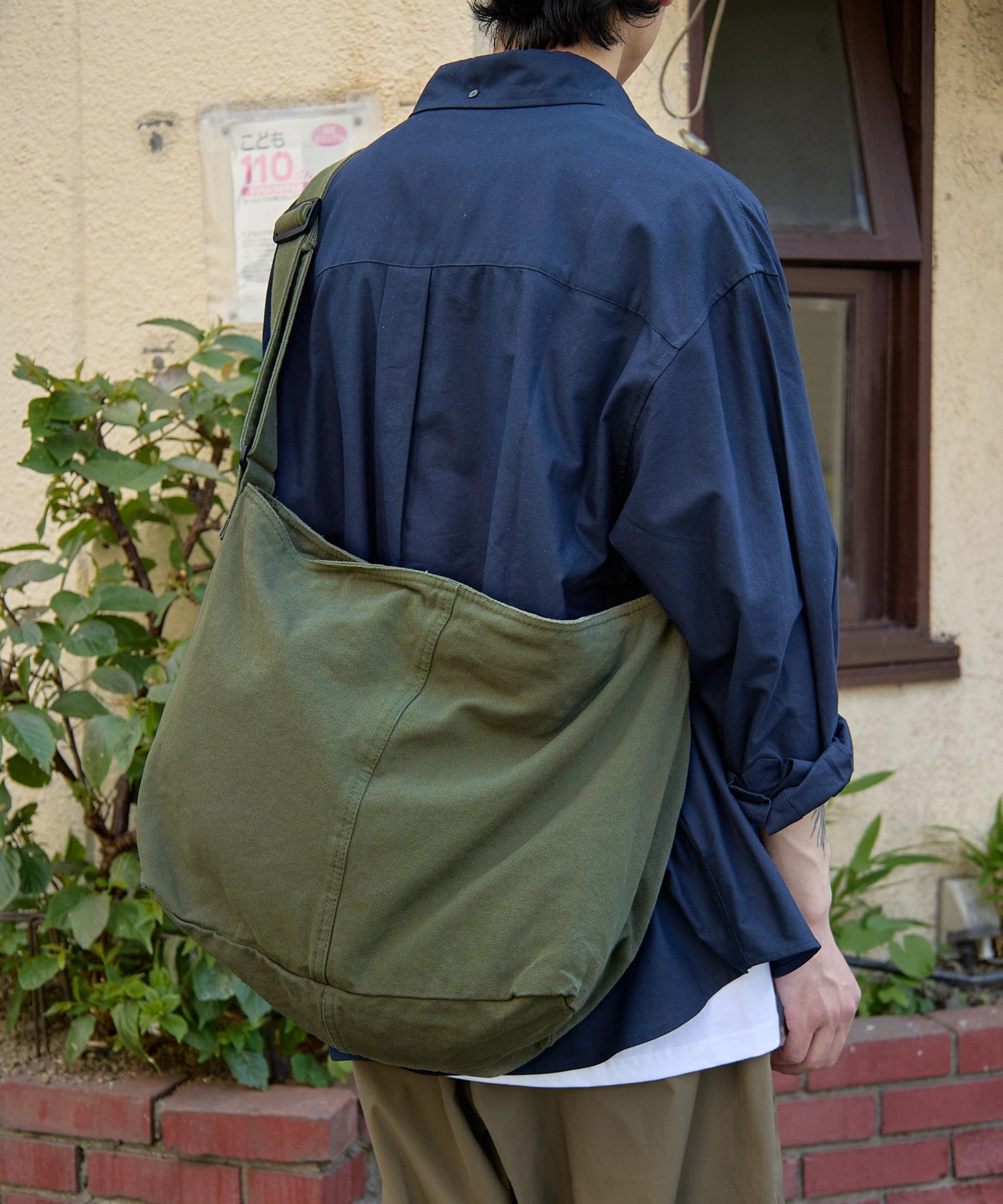 CANVAS MESSENGER BAG【KHAKI】