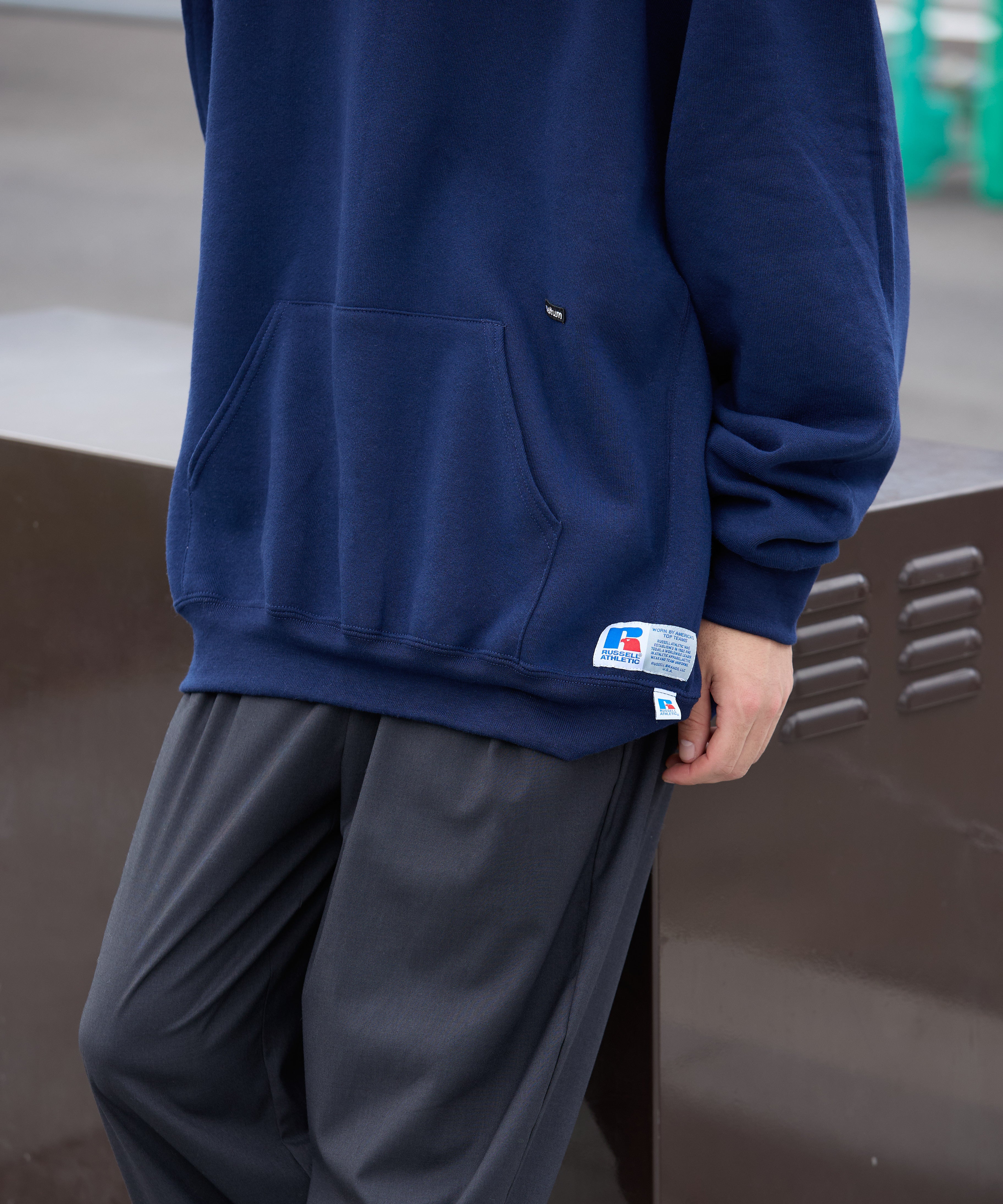 ×RUSSELL ATHLETIC STANDARD SWEAT HOODIE【NAVY】