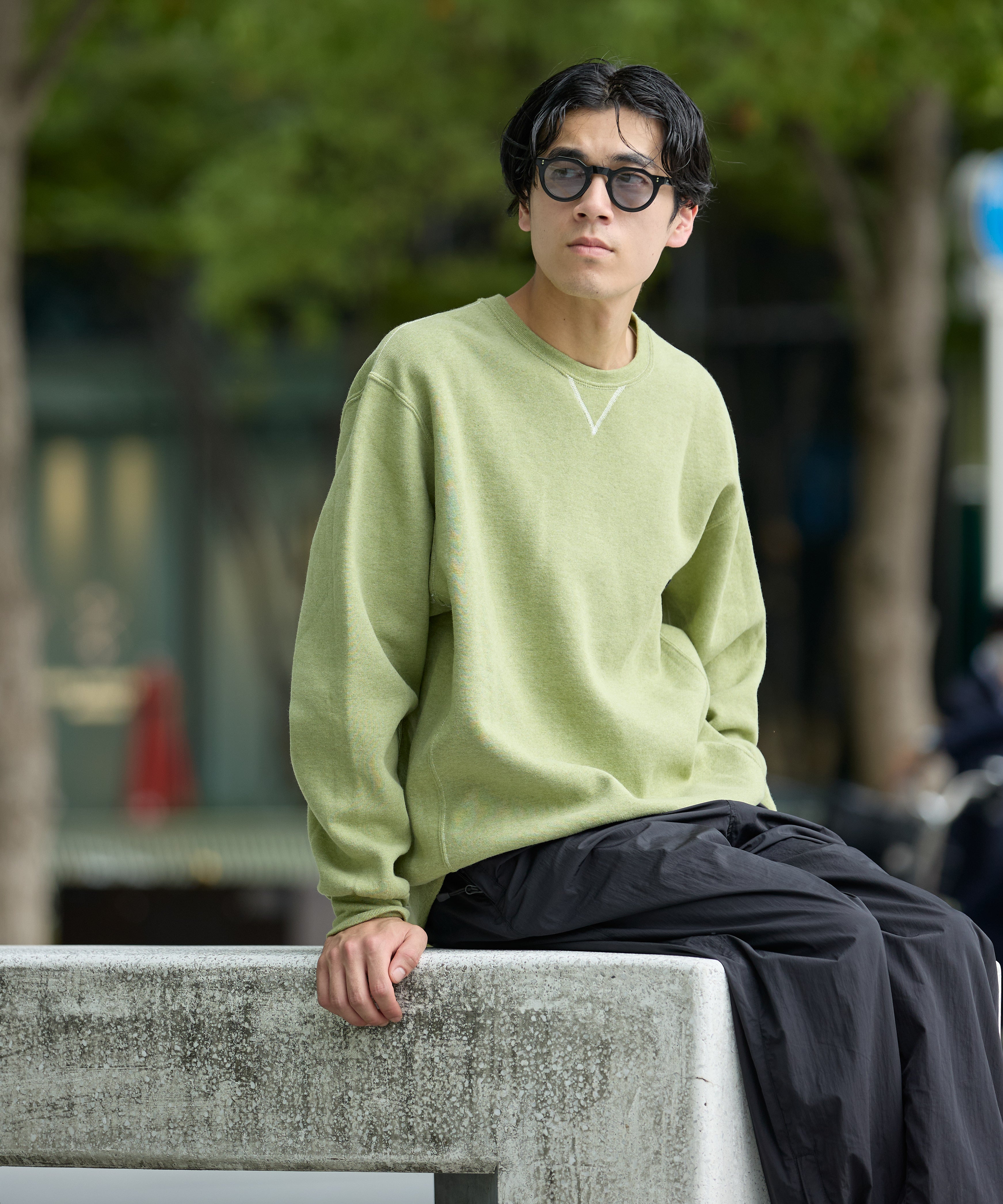 ×RUSSELL ATHLETIC STANDARD CREWNECK SWEAT OVERDYE【GREEN】