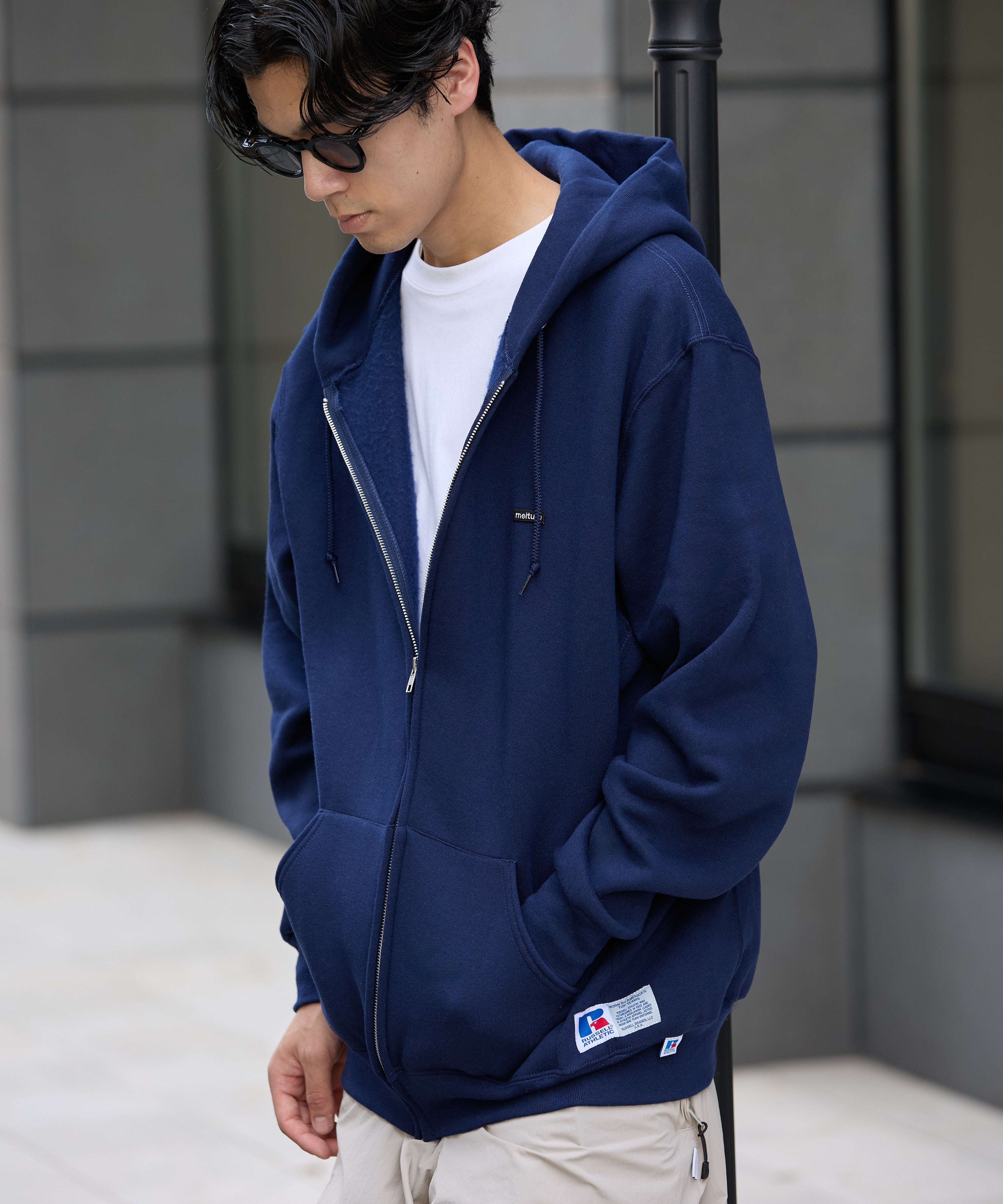 ×RUSSELL ATHLETIC STANDARD ZIP HOODIE【NAVY】