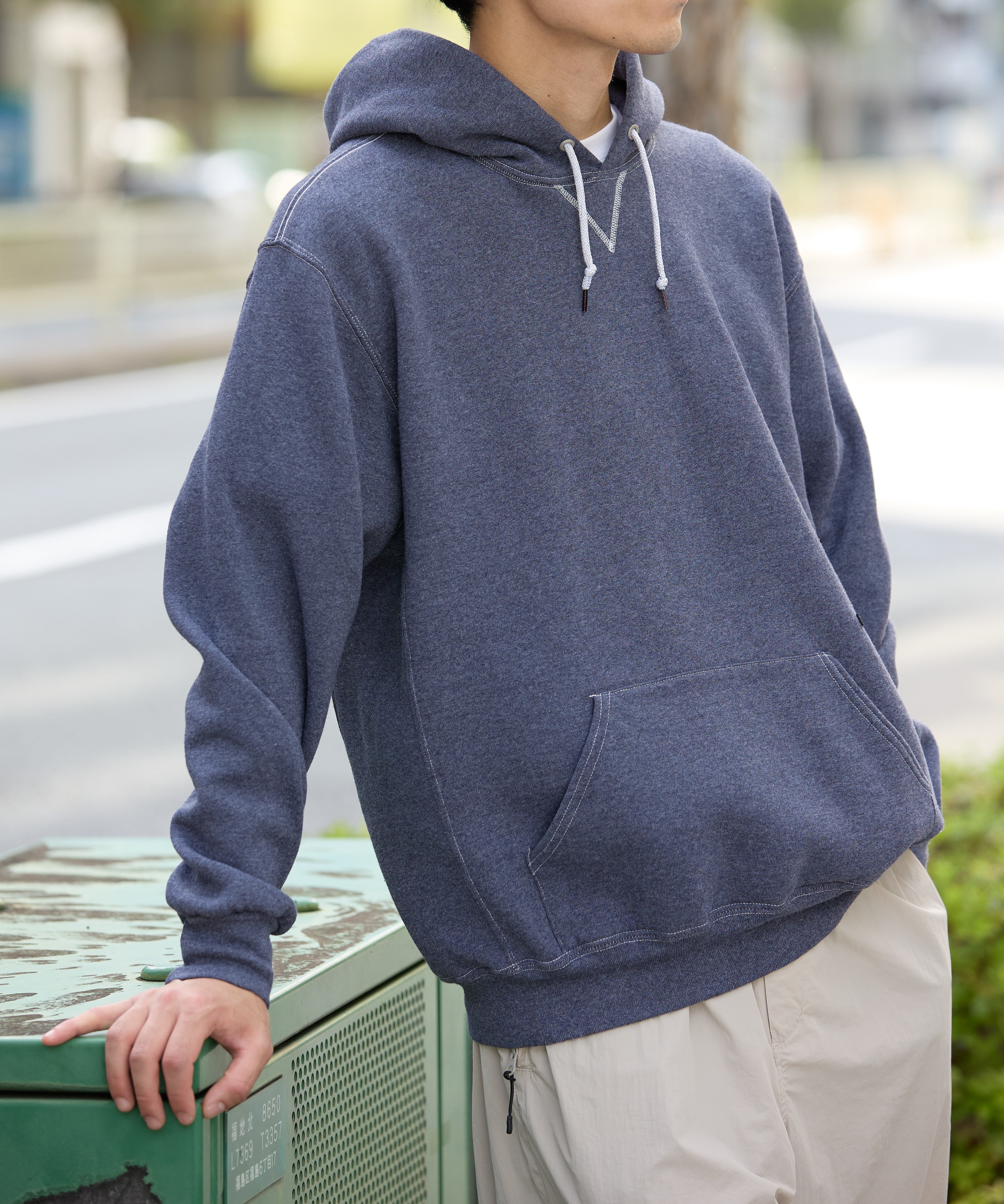 ×RUSSELL ATHLETIC STANDARD SWEAT HOODIE OVERDYE【CHARCOAL】