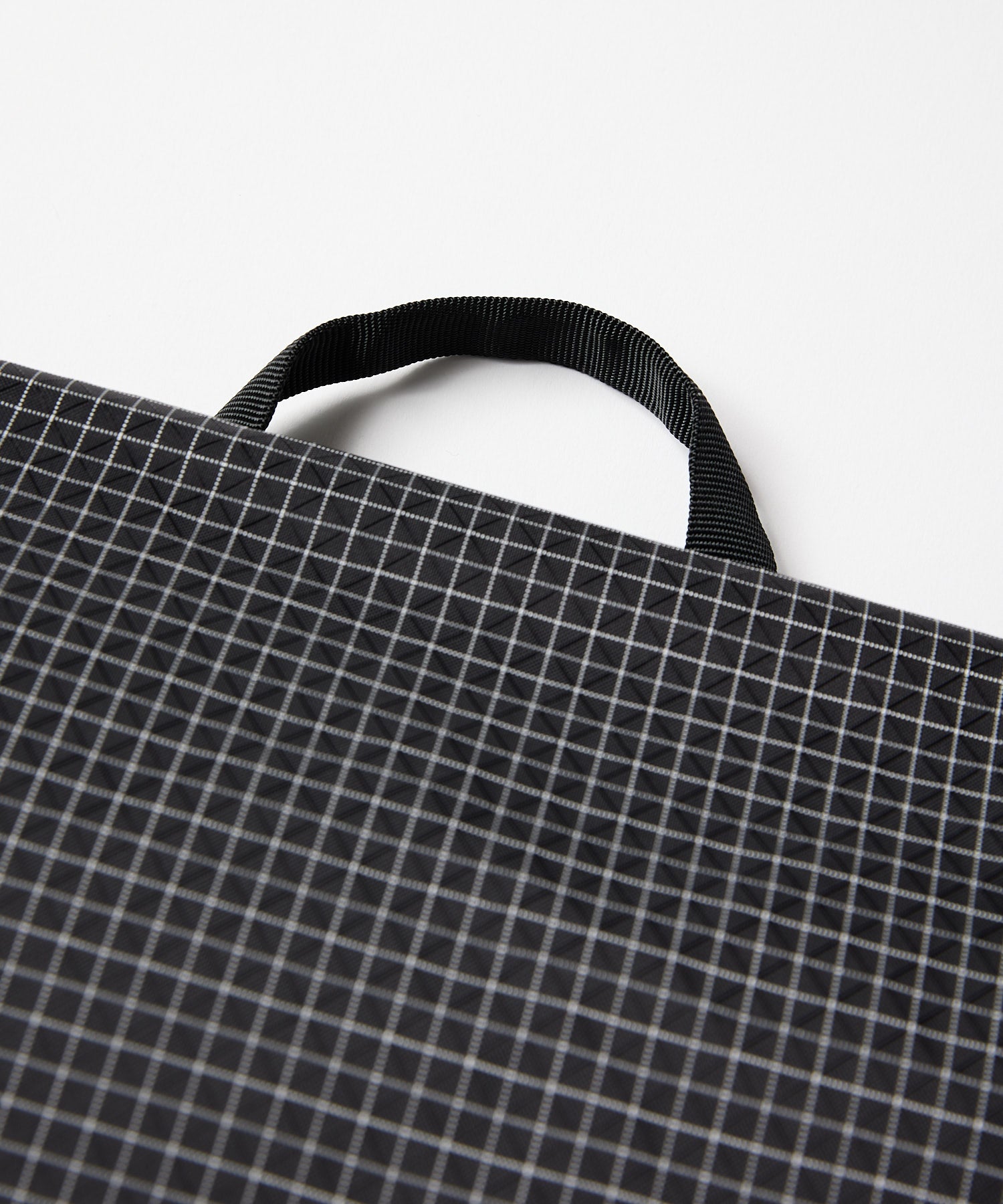 COMPACT MESSENGER BAG