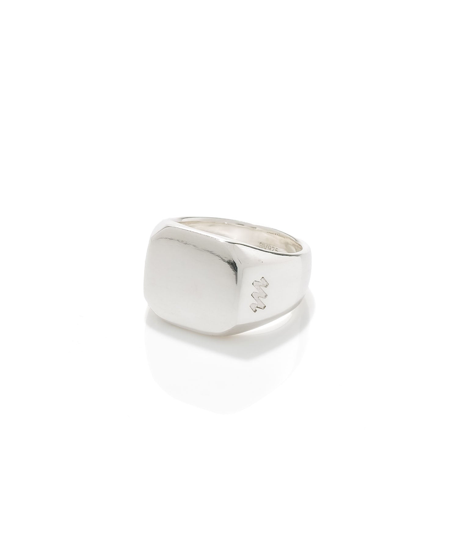 SIGNET RING