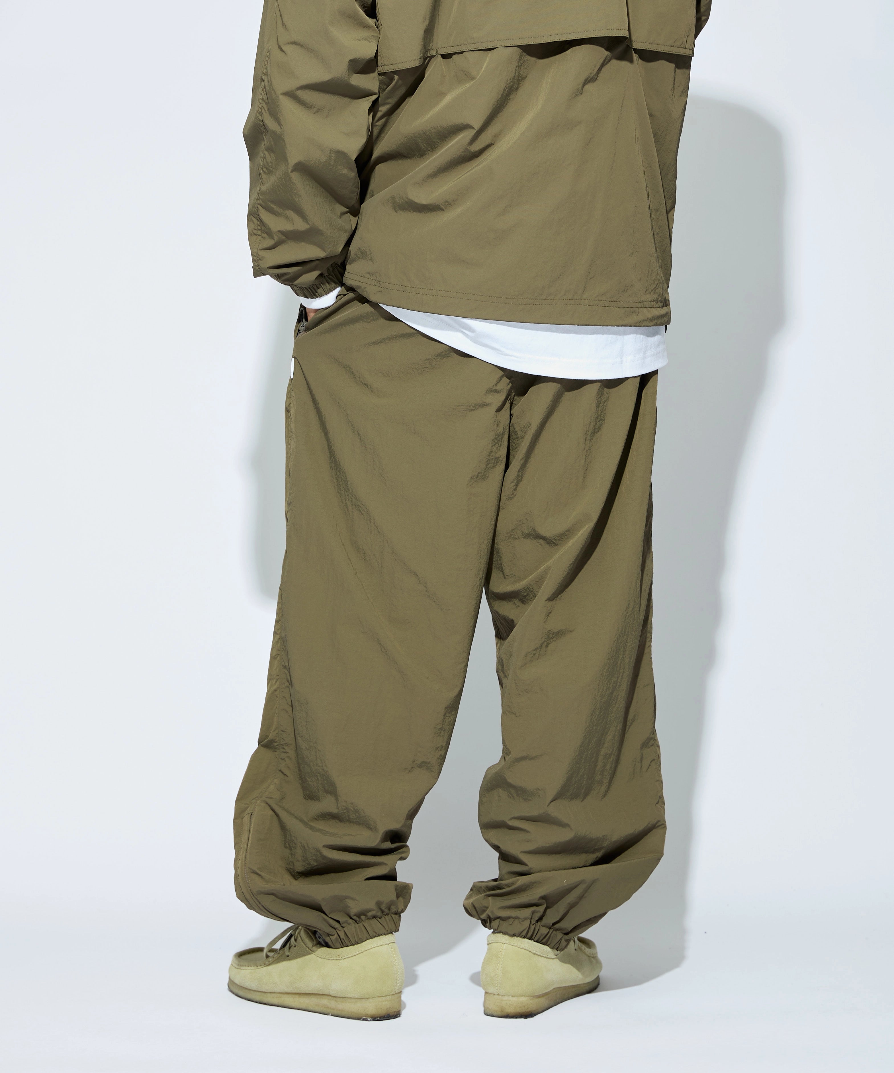 ALL-ROUND TECH PANTS【OLIVE】