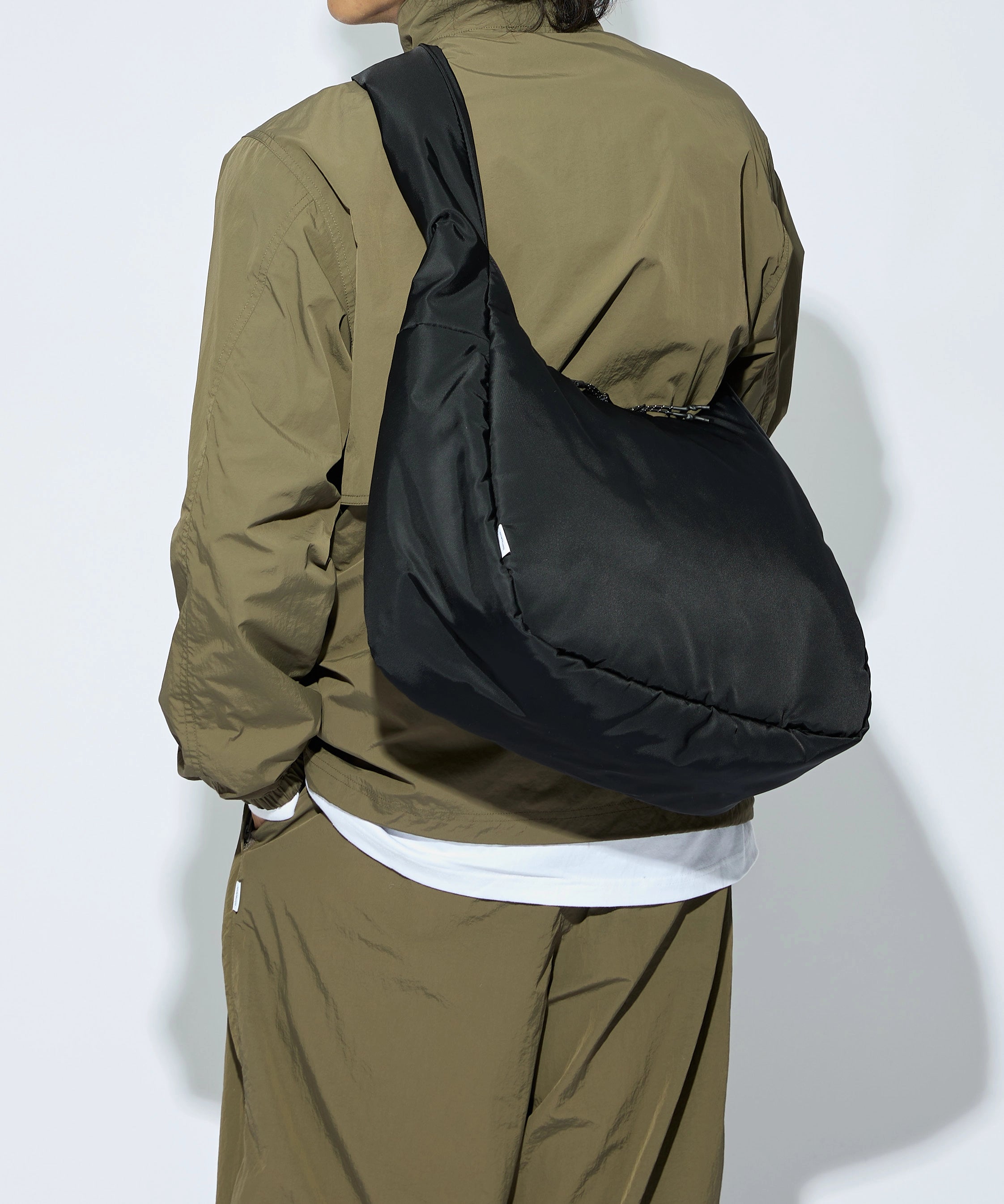 SOFT SHELL MESSENGER BAG【BLACK】