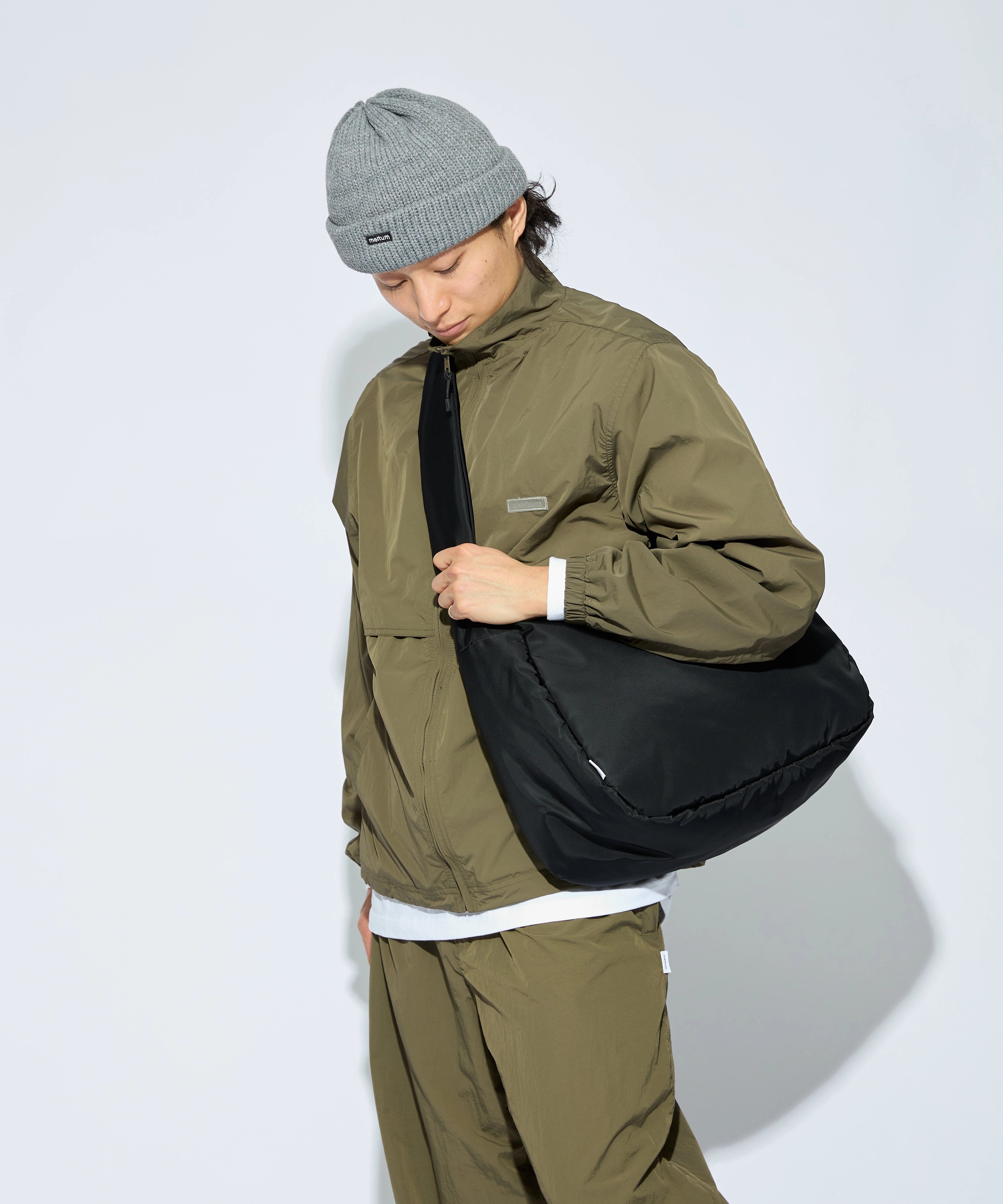 SOFT SHELL MESSENGER BAG【BLACK】