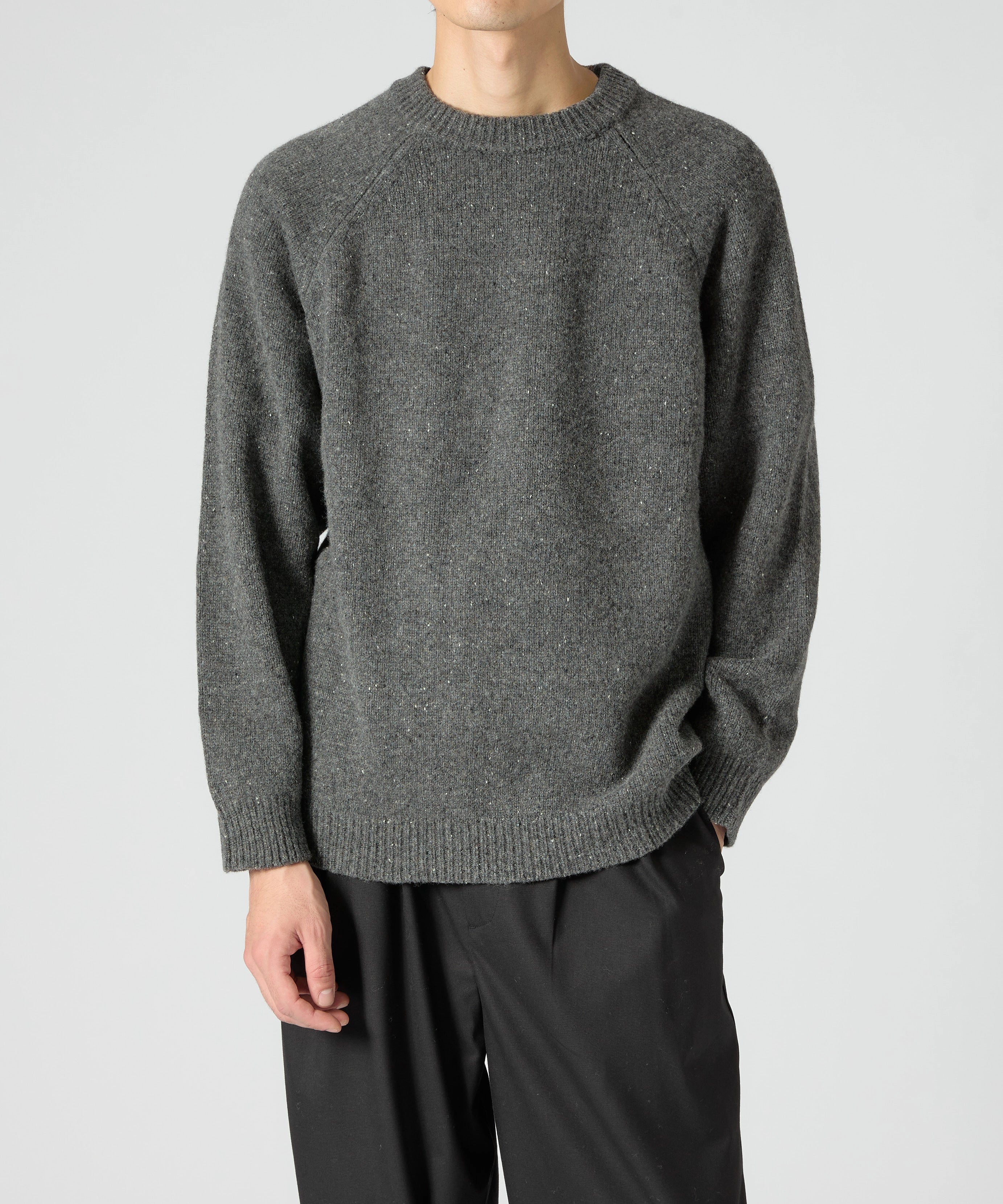 WOOL CREWNECK KNIT【CHARCOAL】