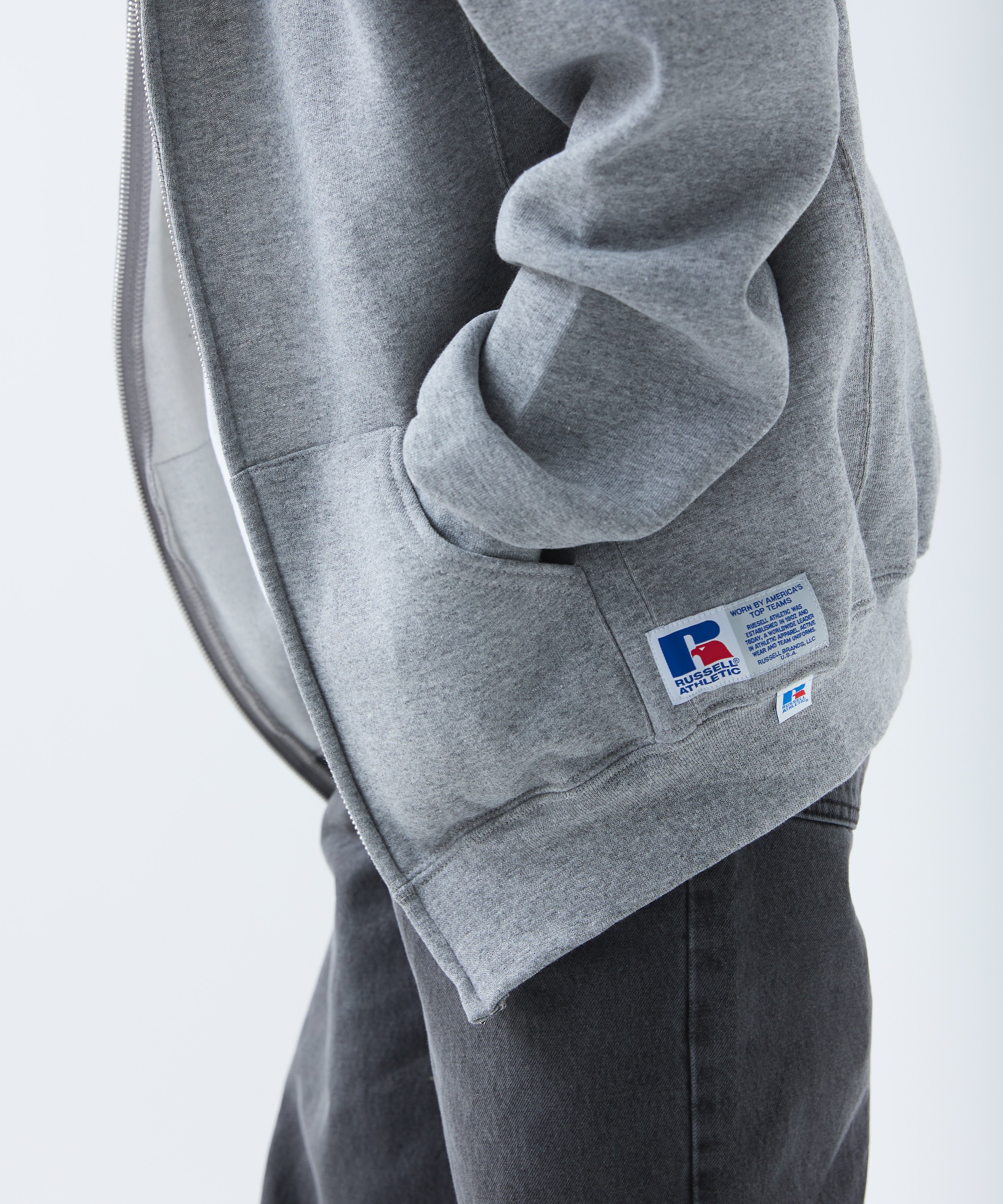 ×RUSSELL ATHLETIC STANDARD ZIP HOODIE