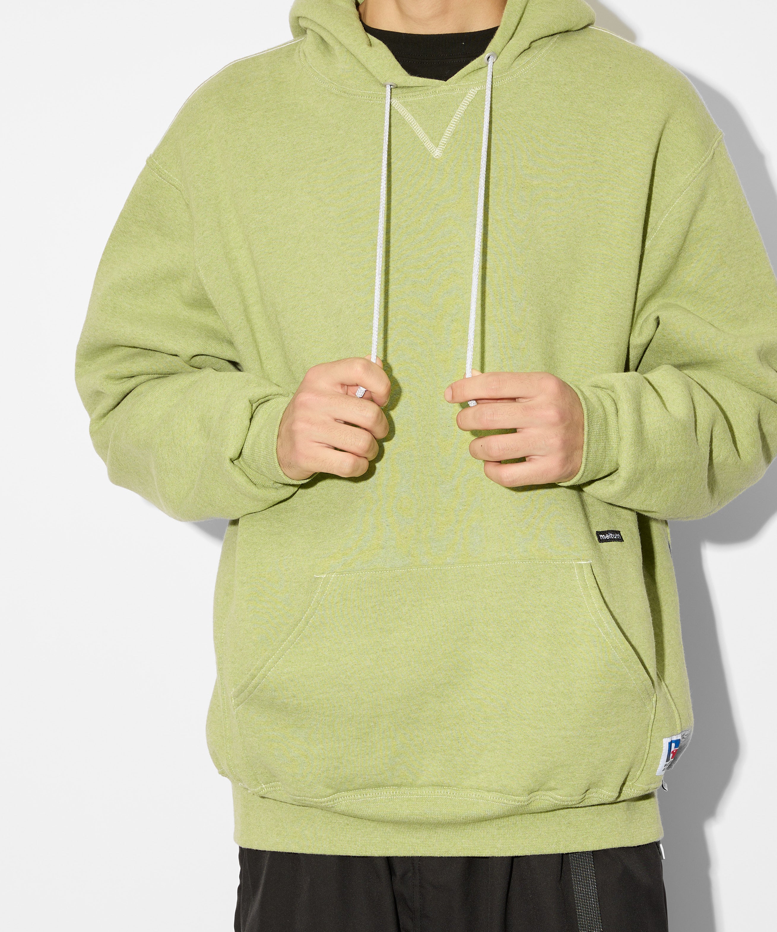 ×RUSSELL ATHLETIC STANDARD SWEAT HOODIE OVERDYE【GREEN】